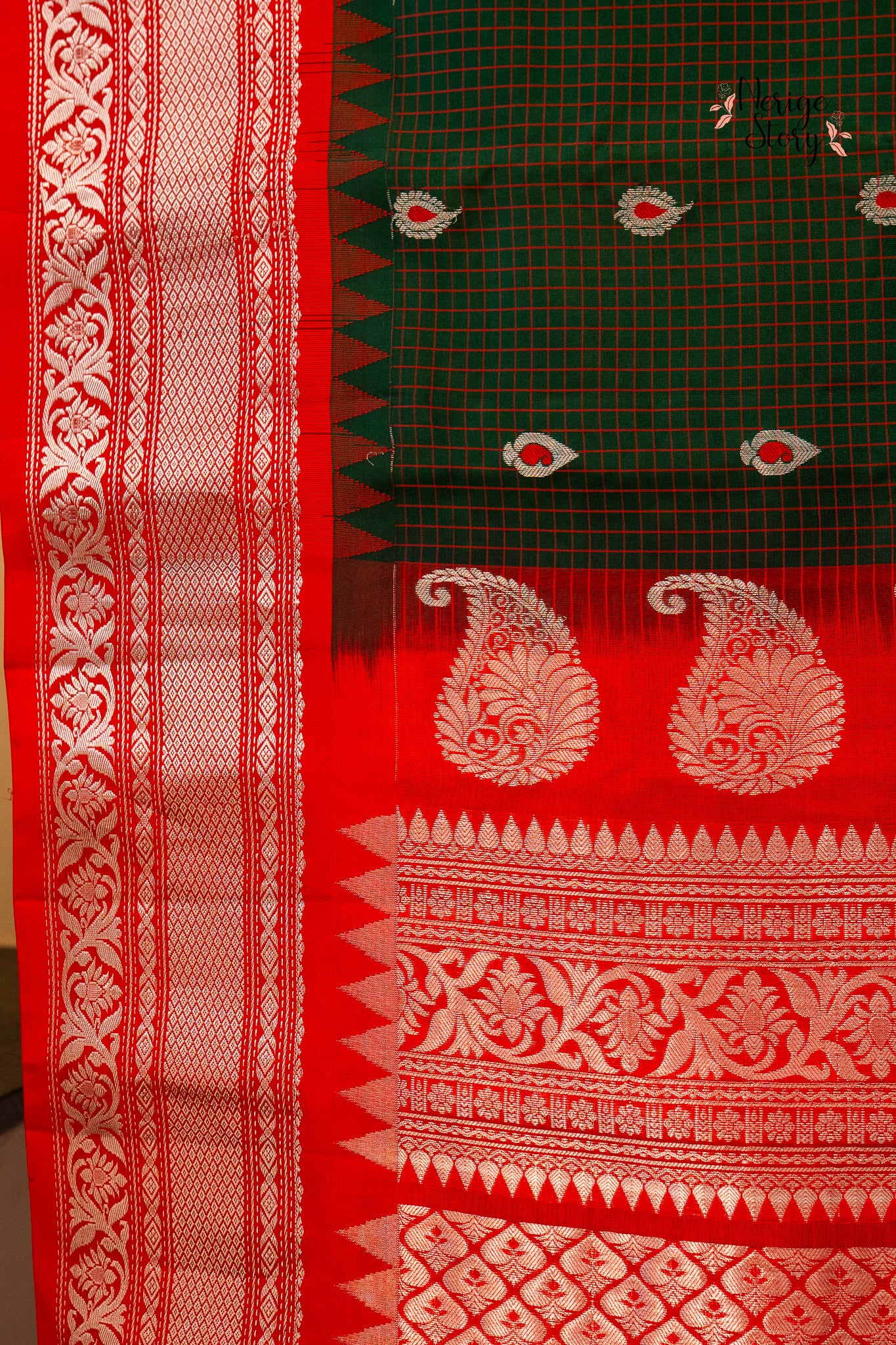 AMBUJAKSHI (అంబుజాక్షి)