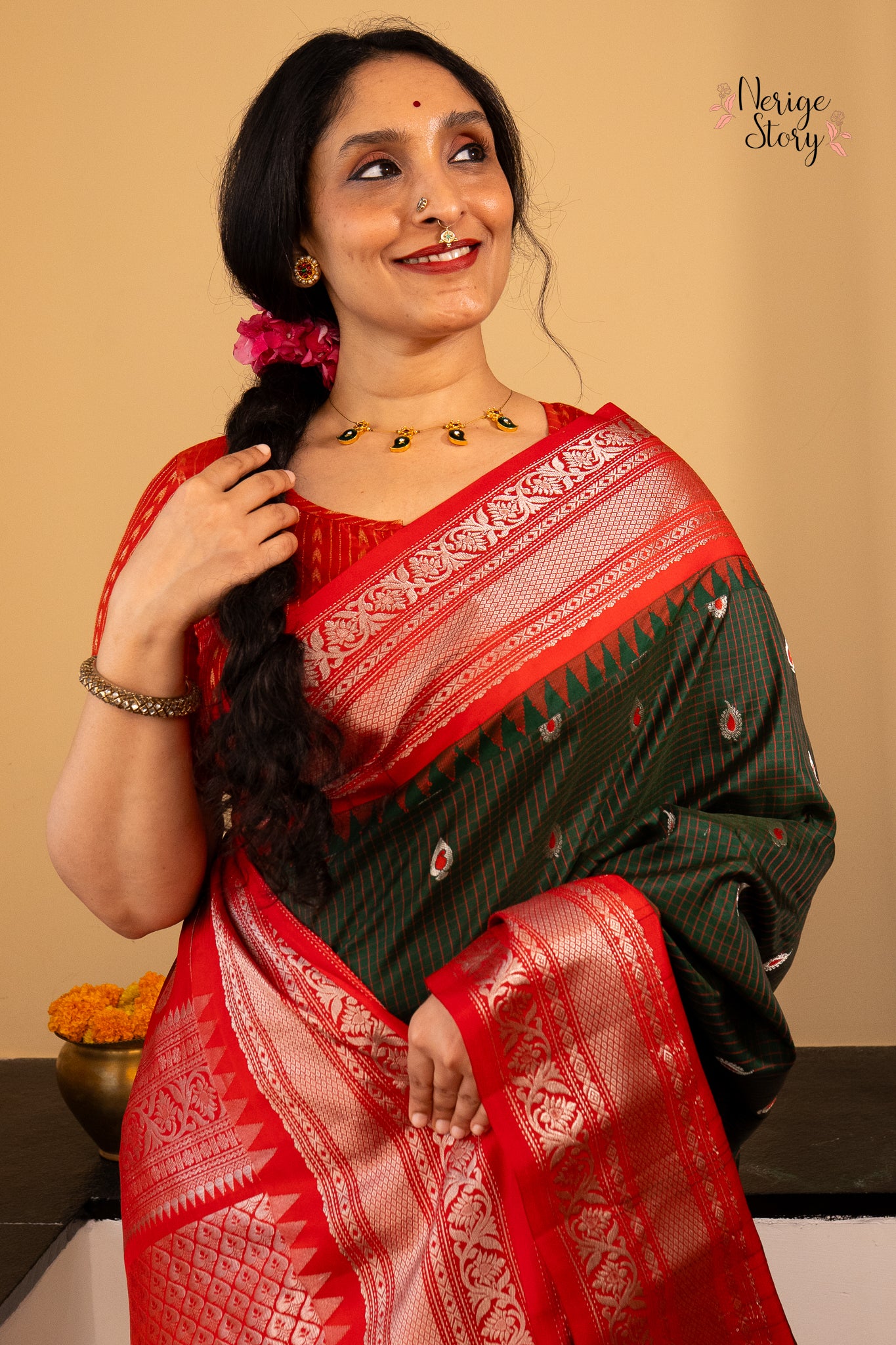 AMBUJAKSHI (అంబుజాక్షి)