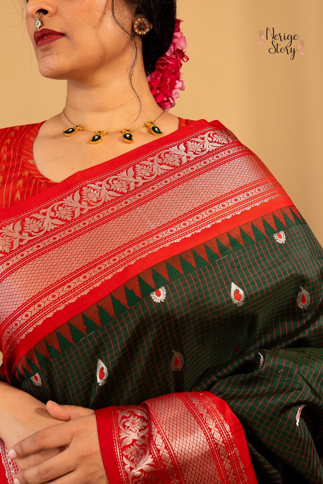 AMBUJAKSHI (అంబుజాక్షి)