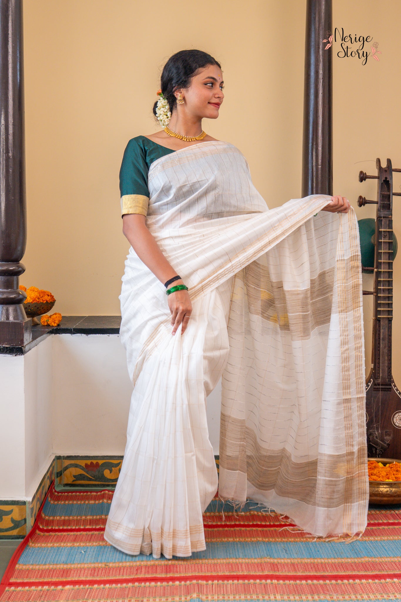 VAANAPOOKAL (വാനപൂക്കൾ)