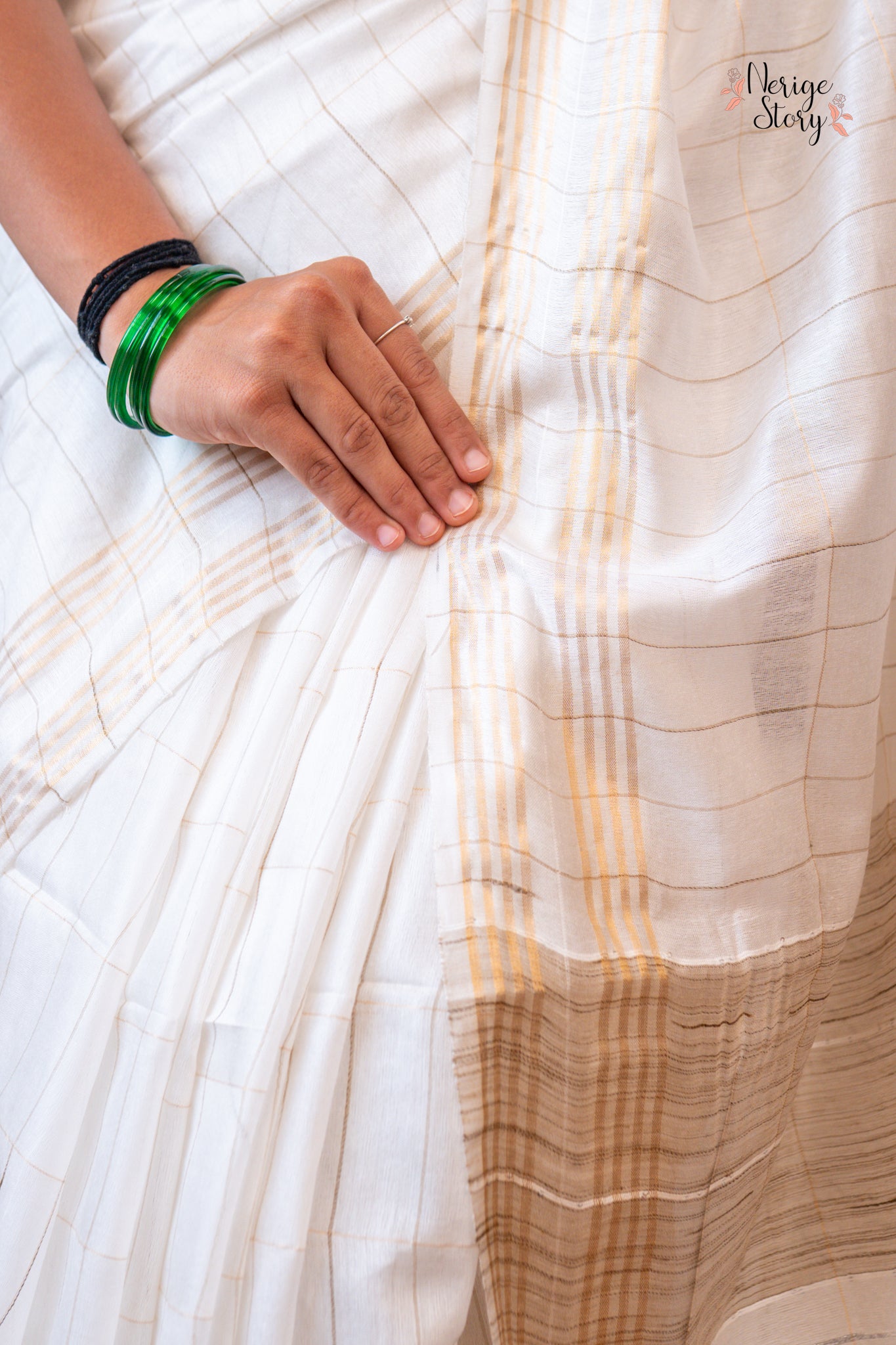 VAANAPOOKAL (വാനപൂക്കൾ)
