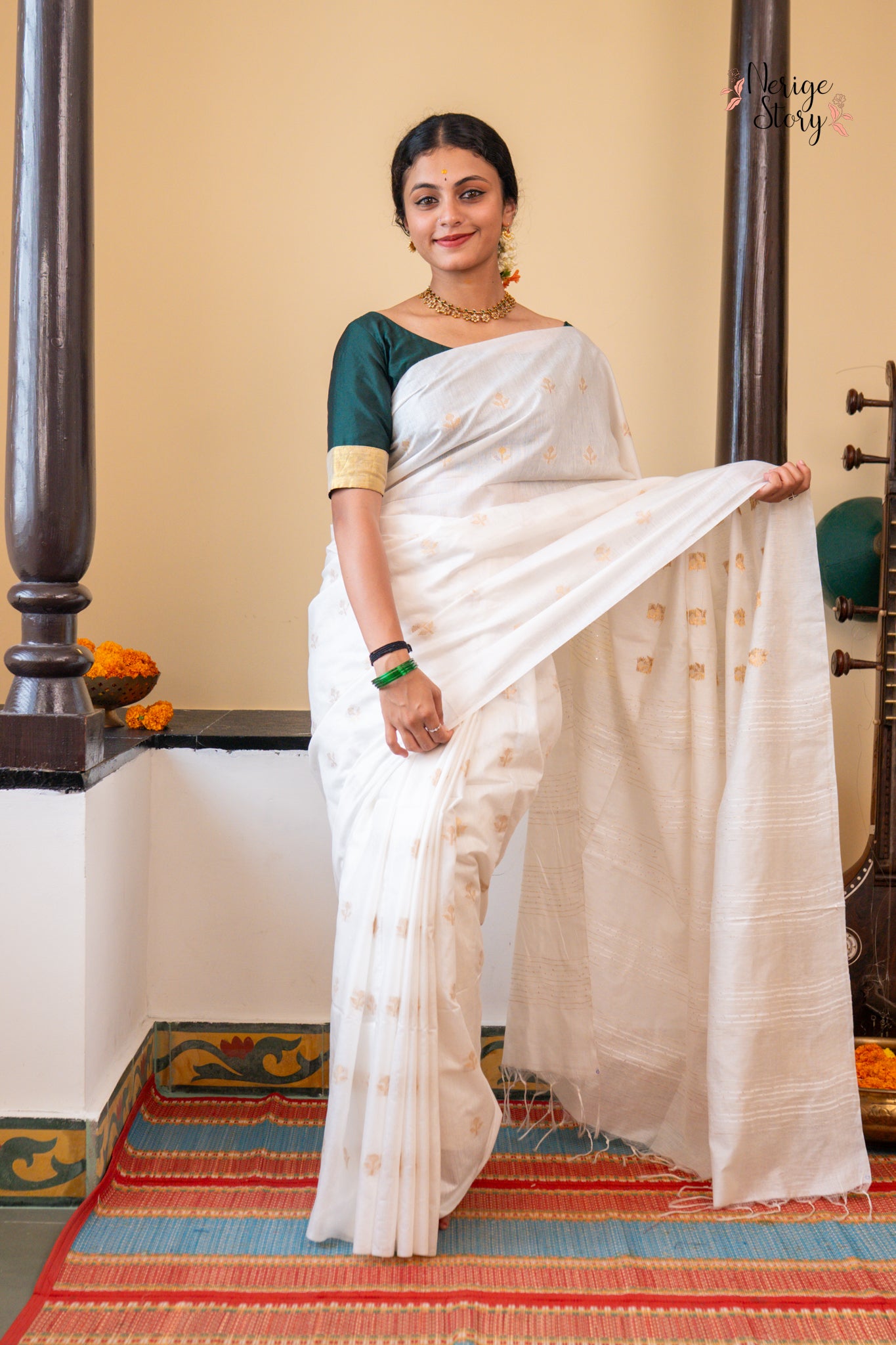 ONAPOOVU (ഓണപൂവ്)