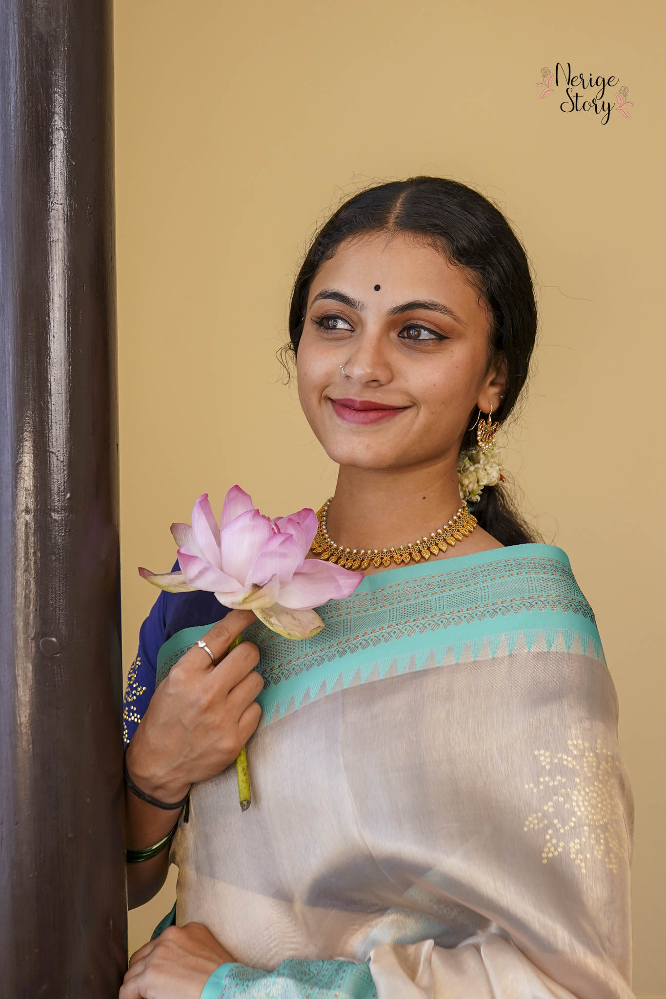 DIVYATMA (दिव्यात्मा)