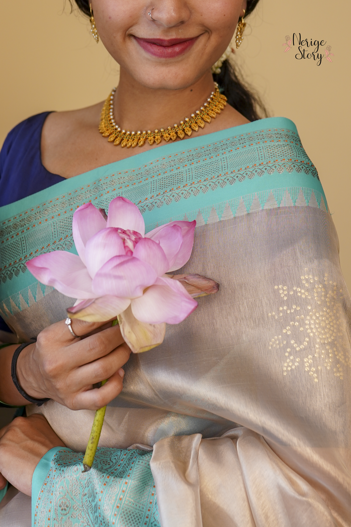 DIVYATMA (दिव्यात्मा)