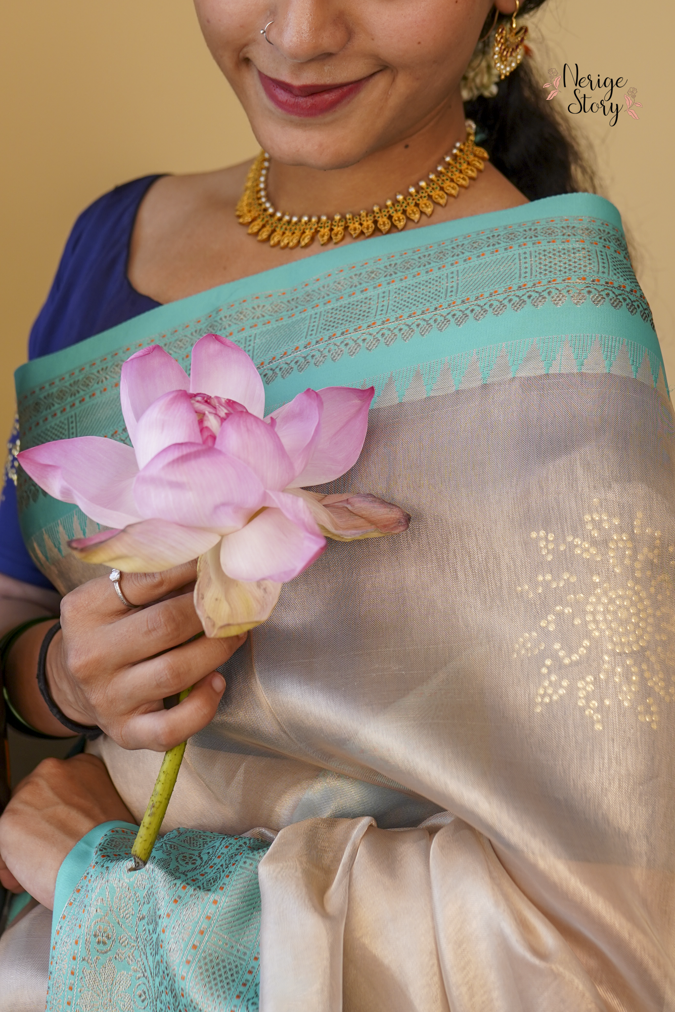 DIVYATMA (दिव्यात्मा)