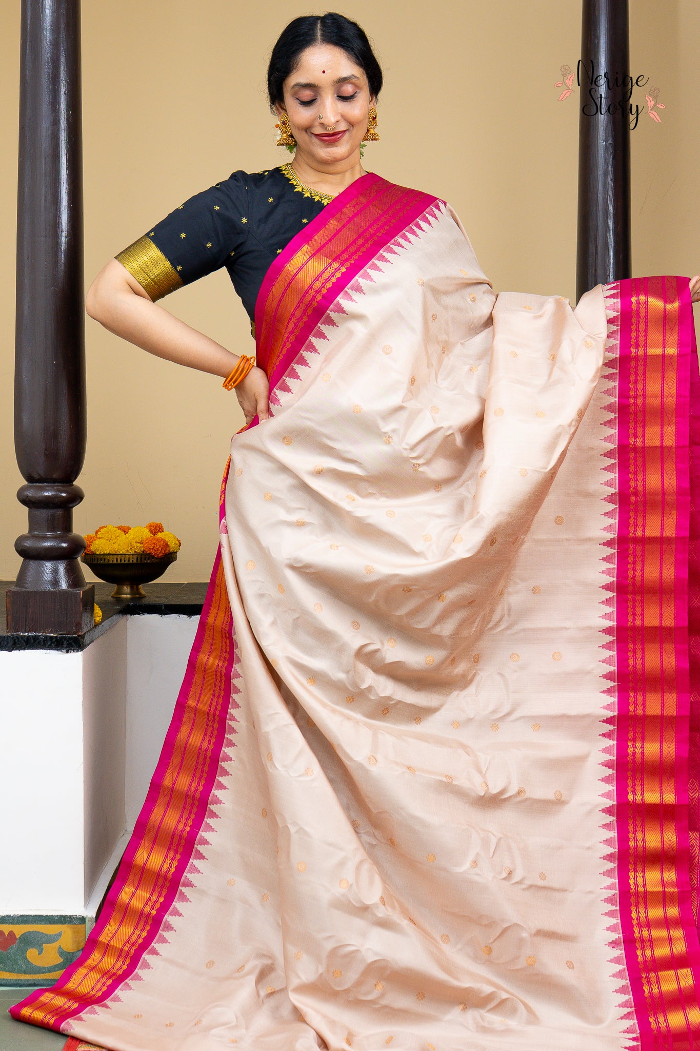 AKHILAMBA (అఖిలాంబ)