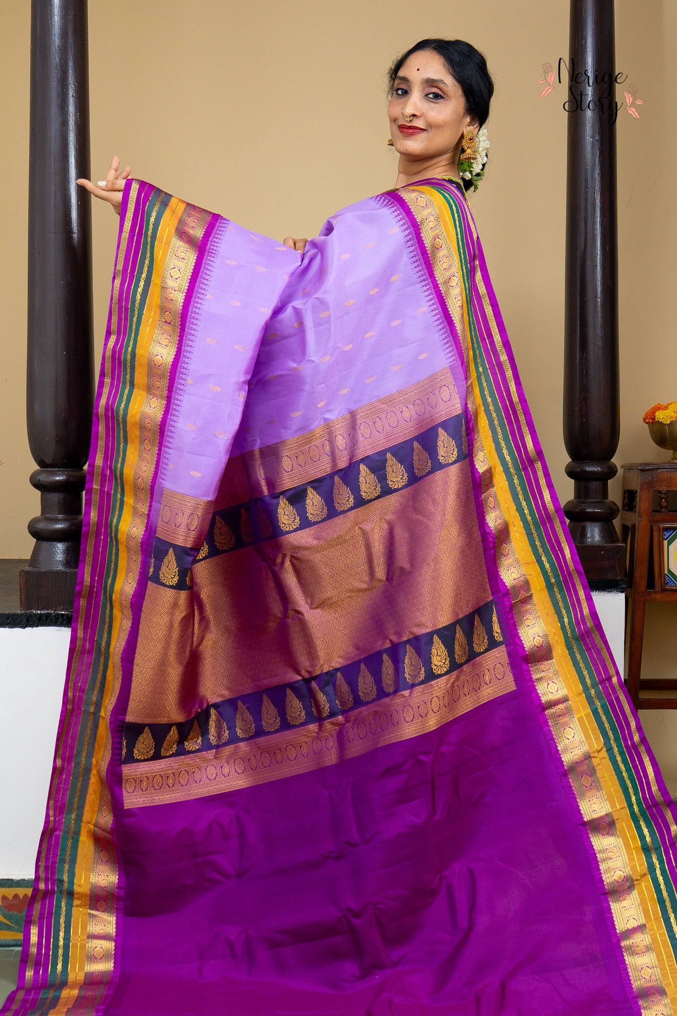 AKIRA (అకిరా)