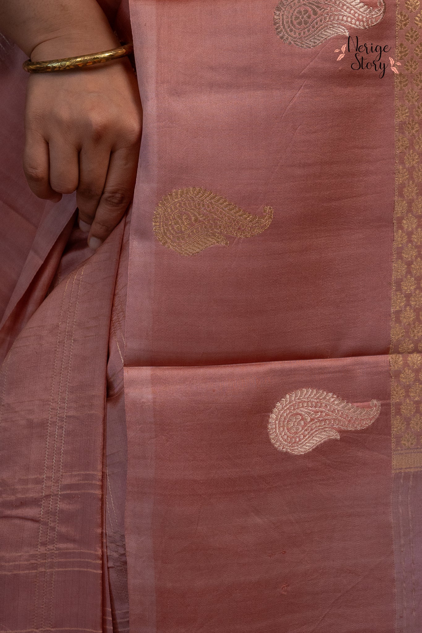 MAHITHASREE (महिताश्री)