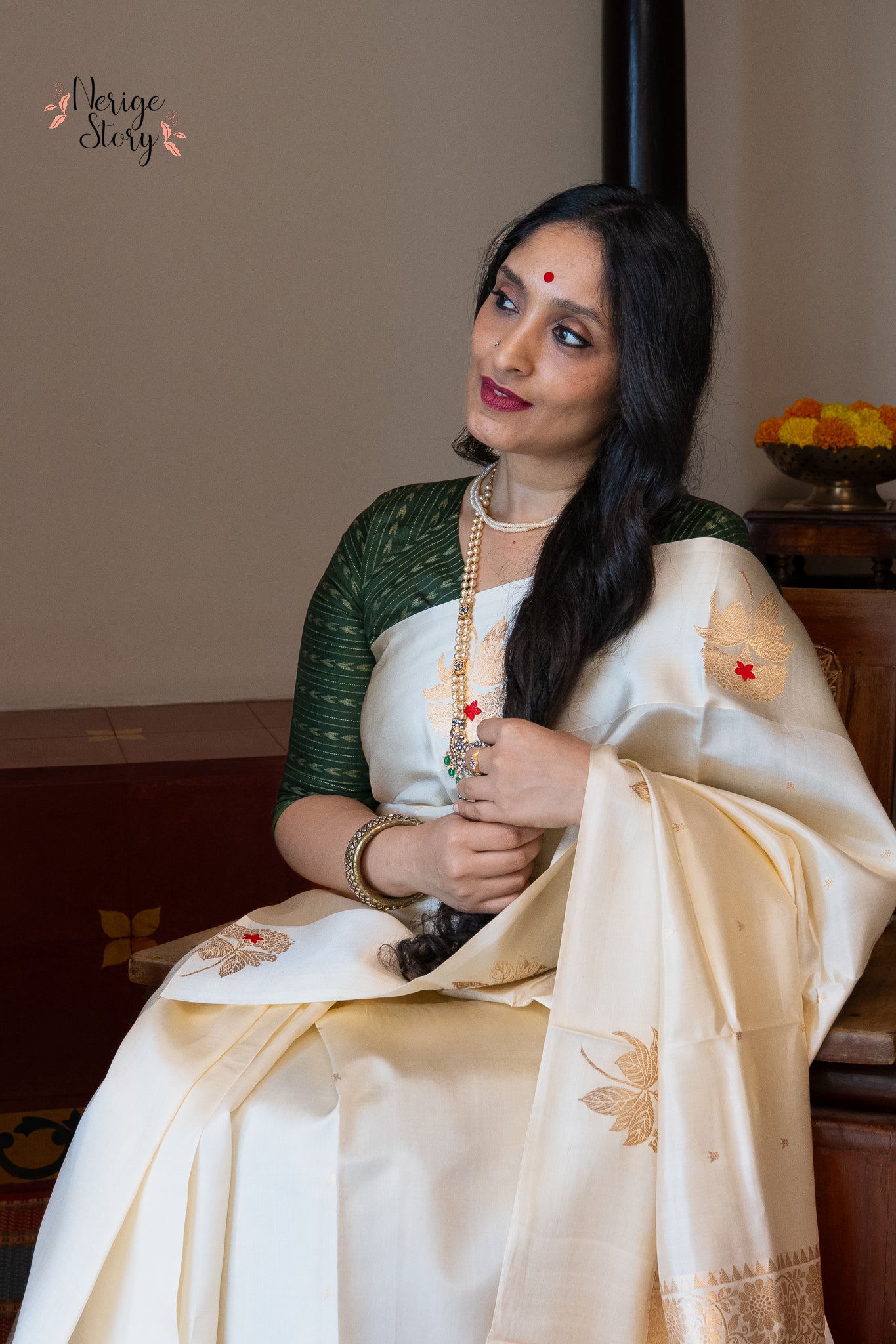 JYOTHIRMOYI (ज्योतिर्मोयी)