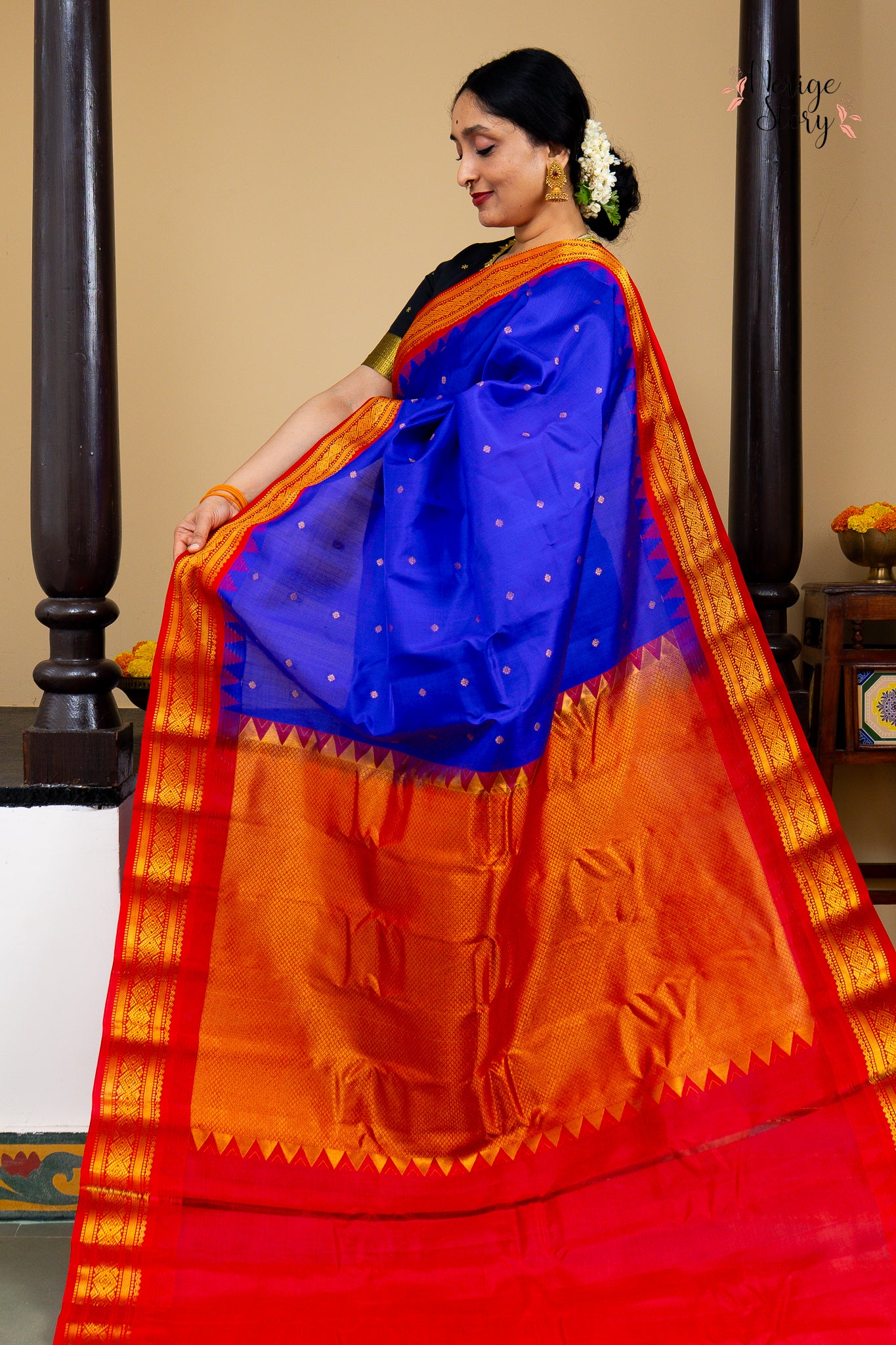 EKANAYAKI (ఏకనాయకి)