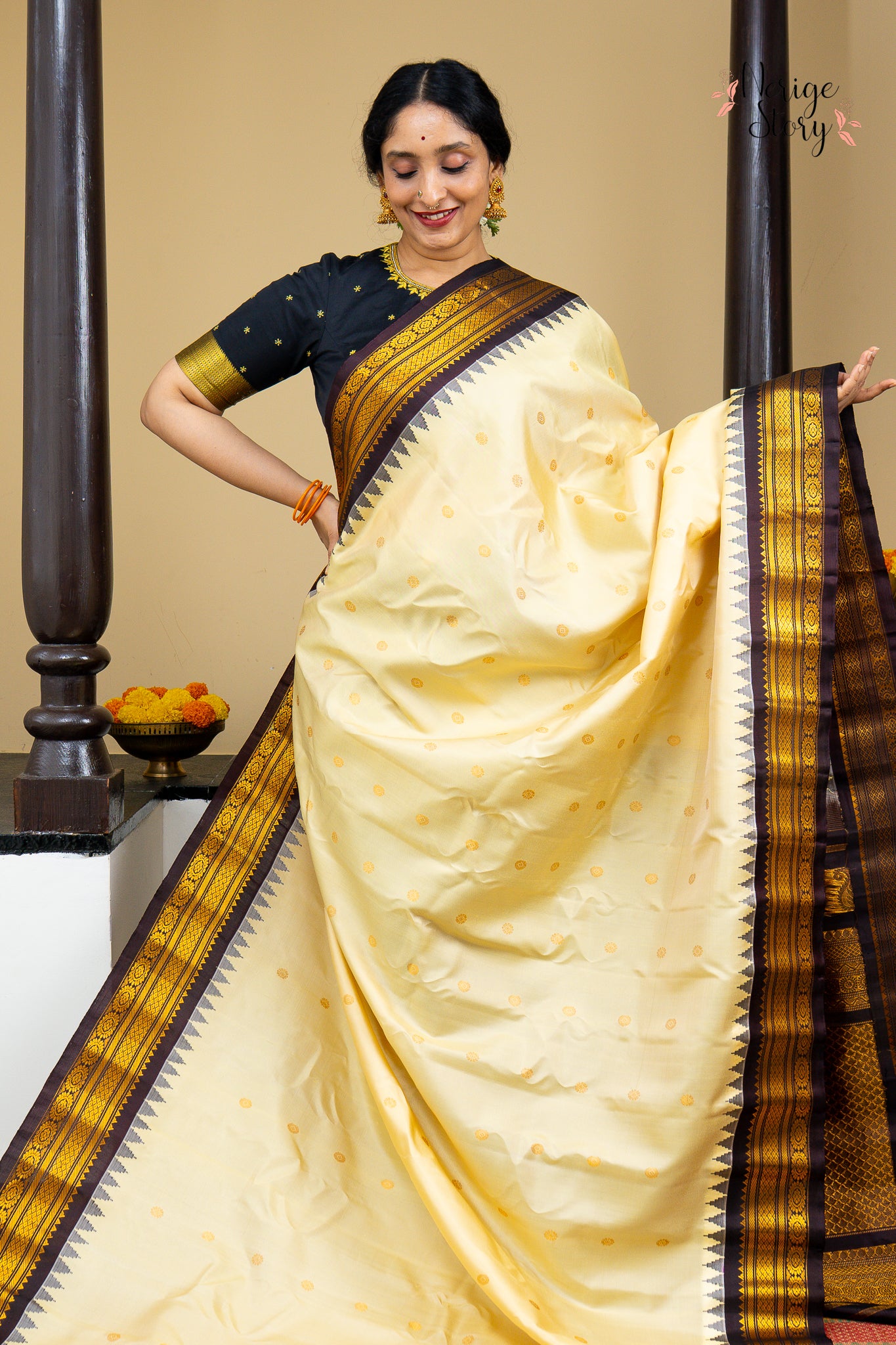 ARULMAYI (అరుళ్మయి)
