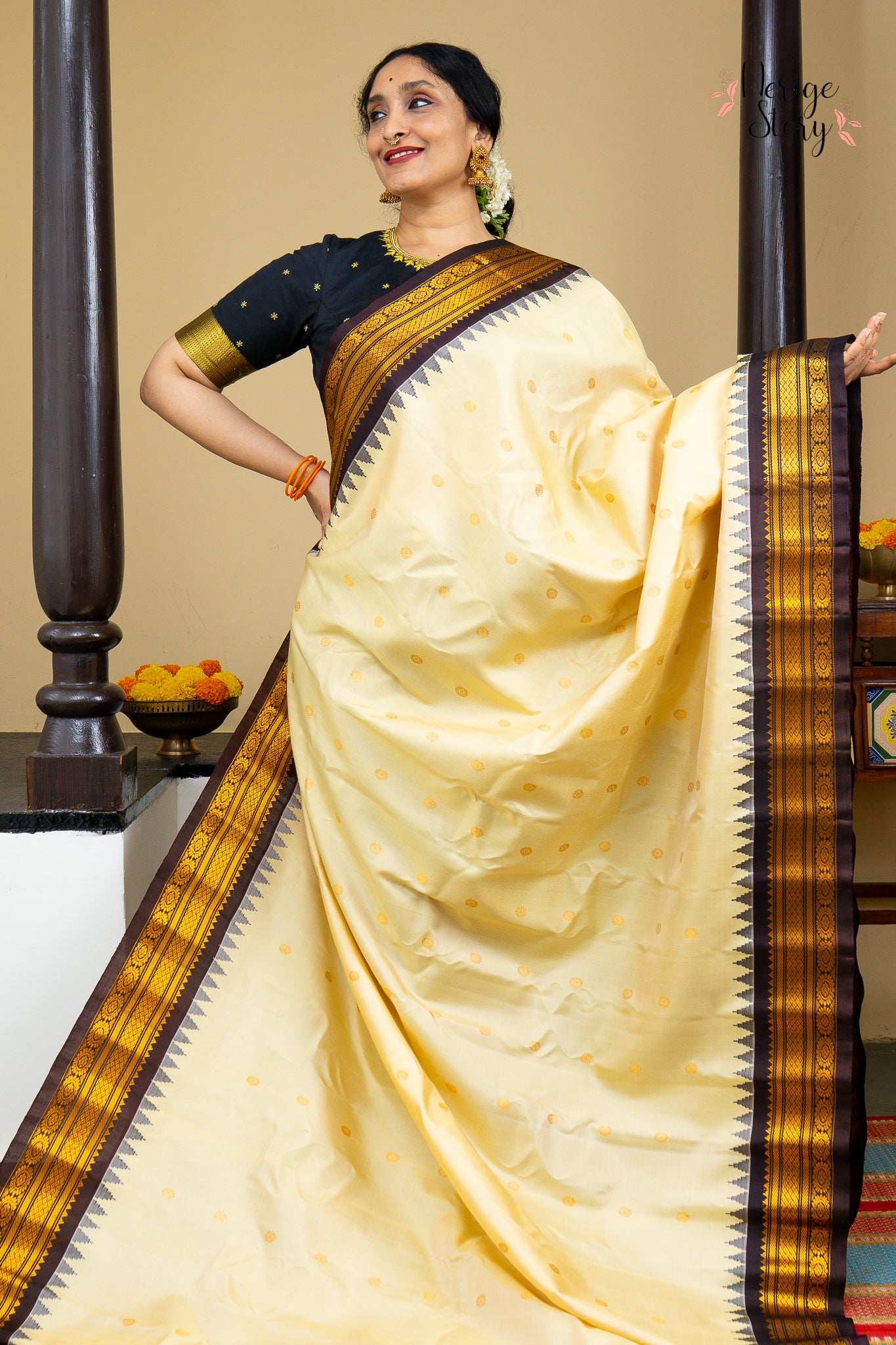 ARULMAYI (అరుళ్మయి)