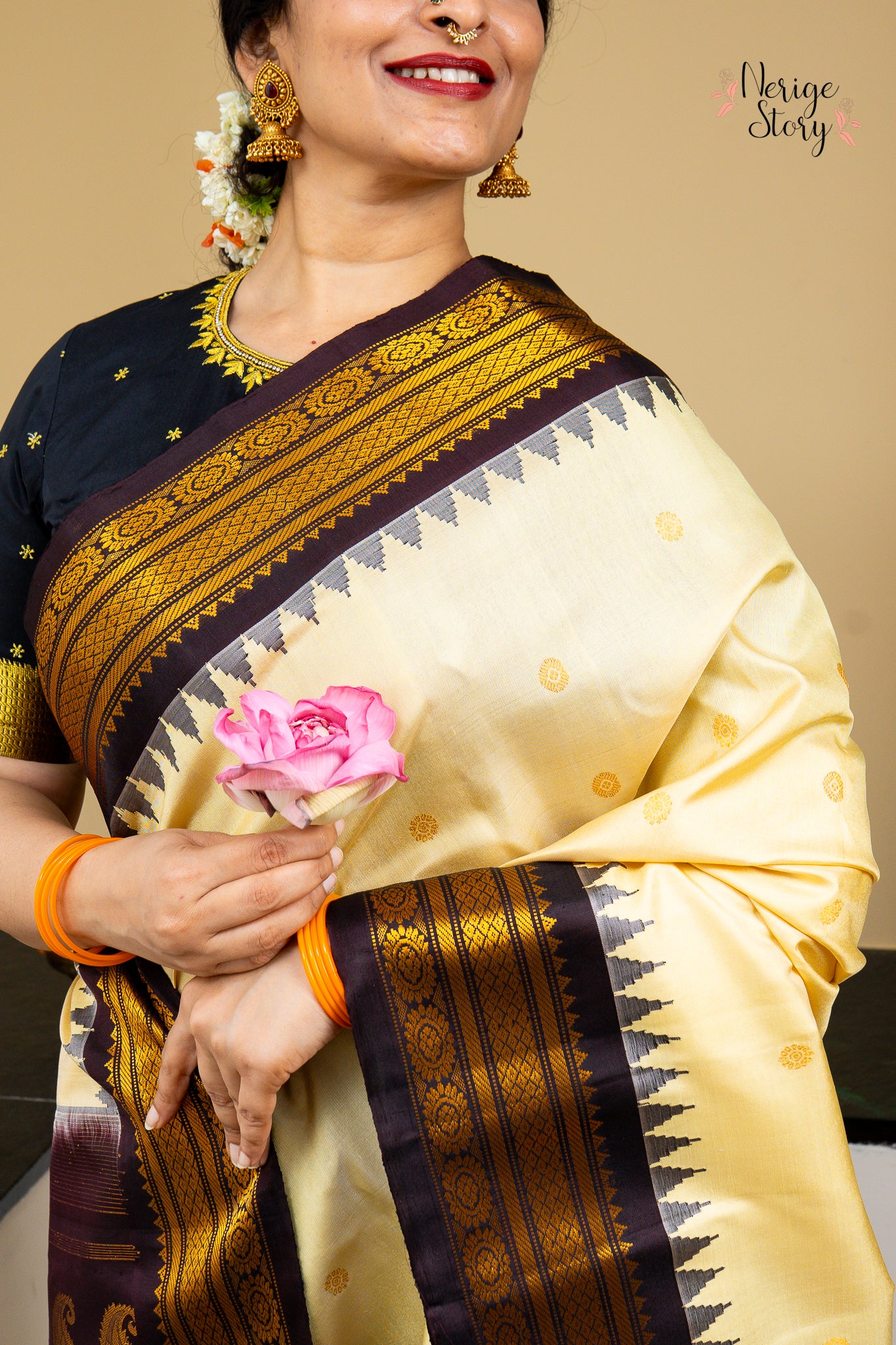ARULMAYI (అరుళ్మయి)