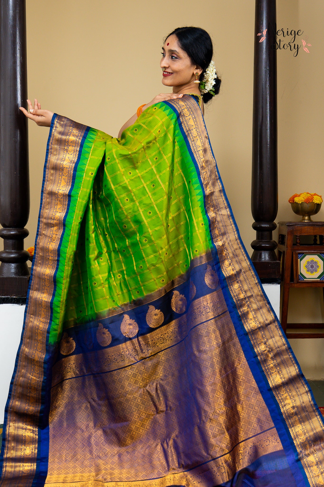 KOMALANGI (కోమలాంగి)