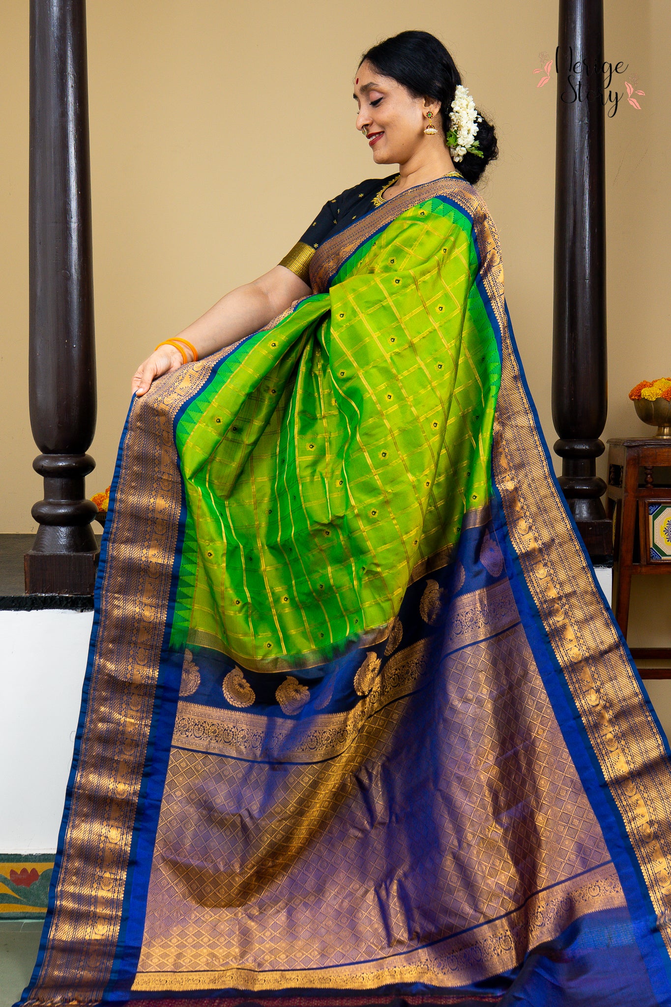 KOMALANGI (కోమలాంగి)