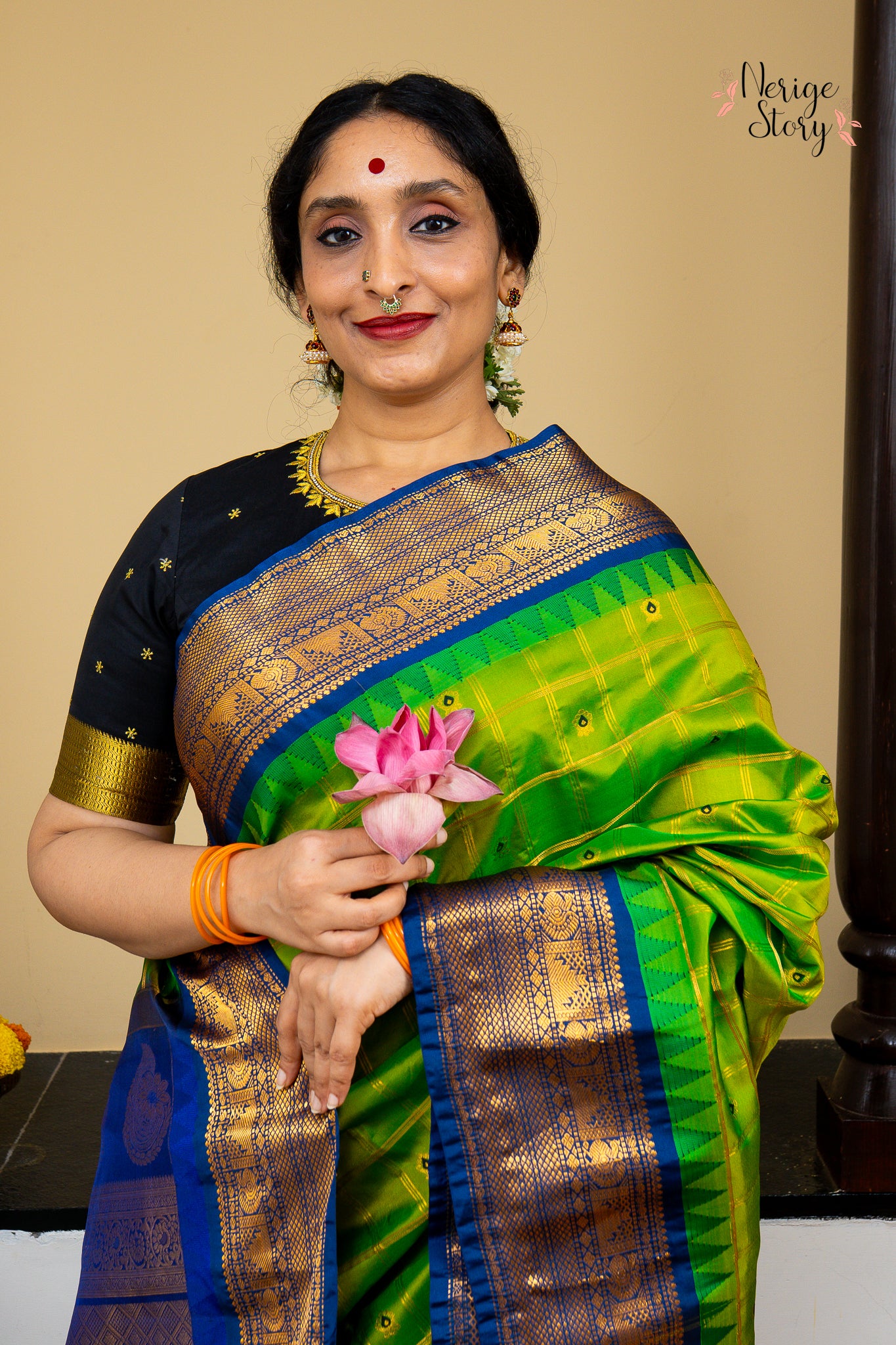 KOMALANGI (కోమలాంగి)