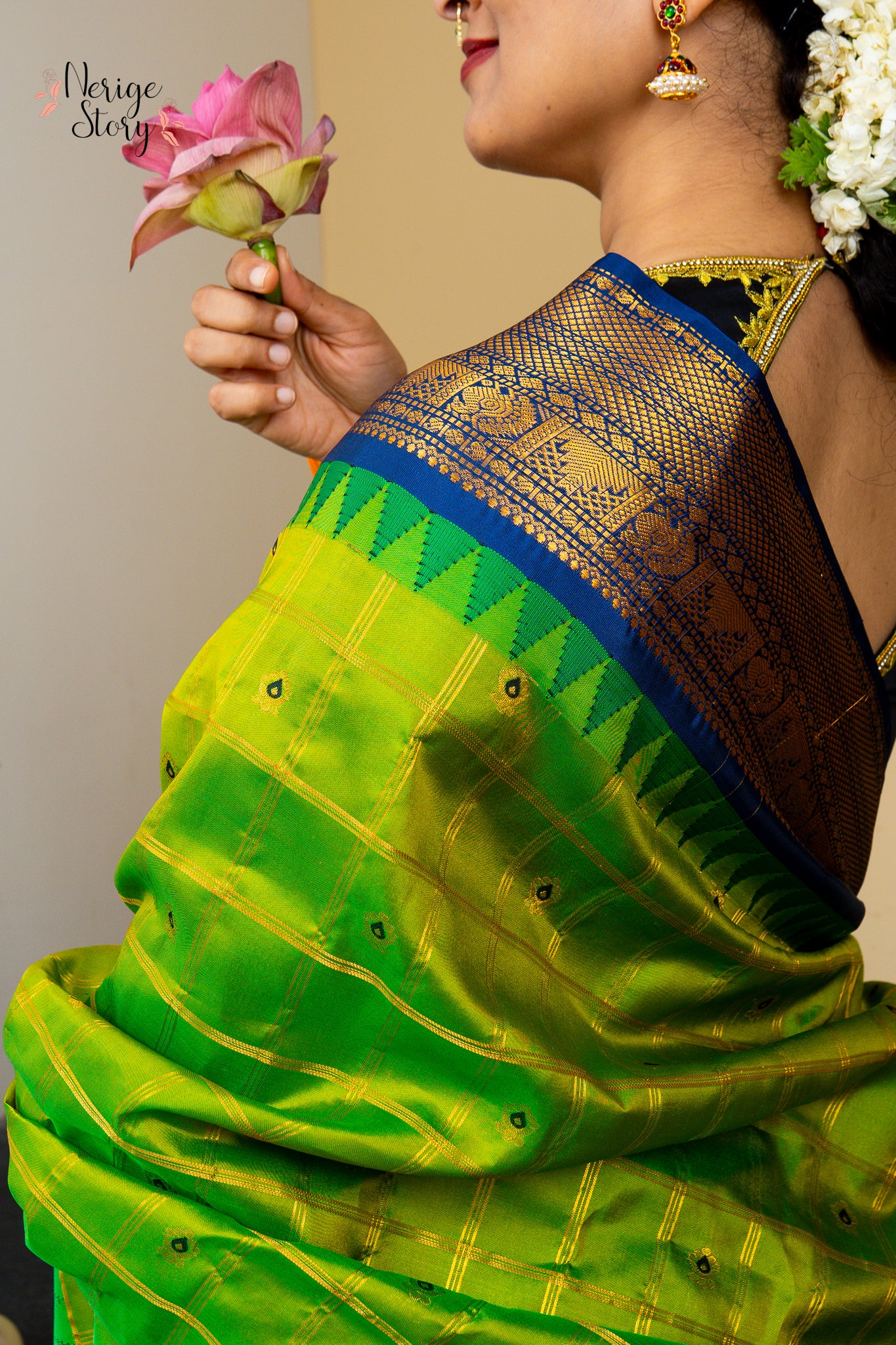KOMALANGI (కోమలాంగి)