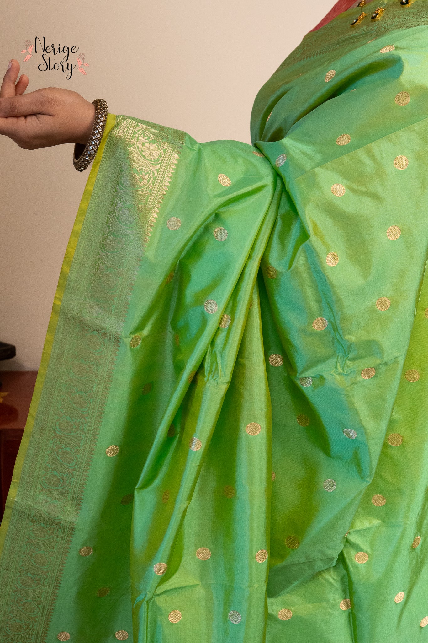 KRISHNAVENIKA (कृष्णवेनिका)