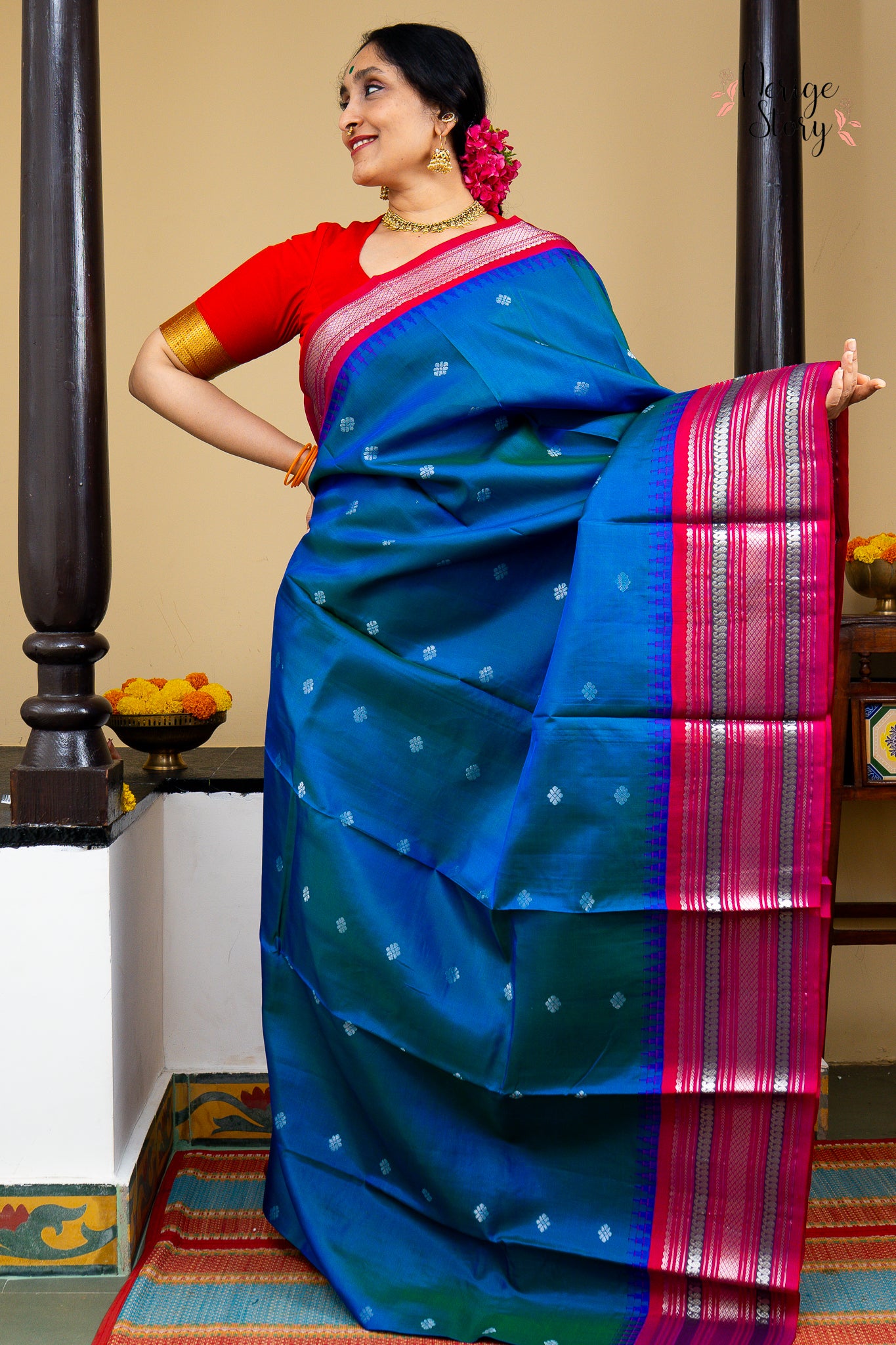 INAAYA (ఇనాయా)