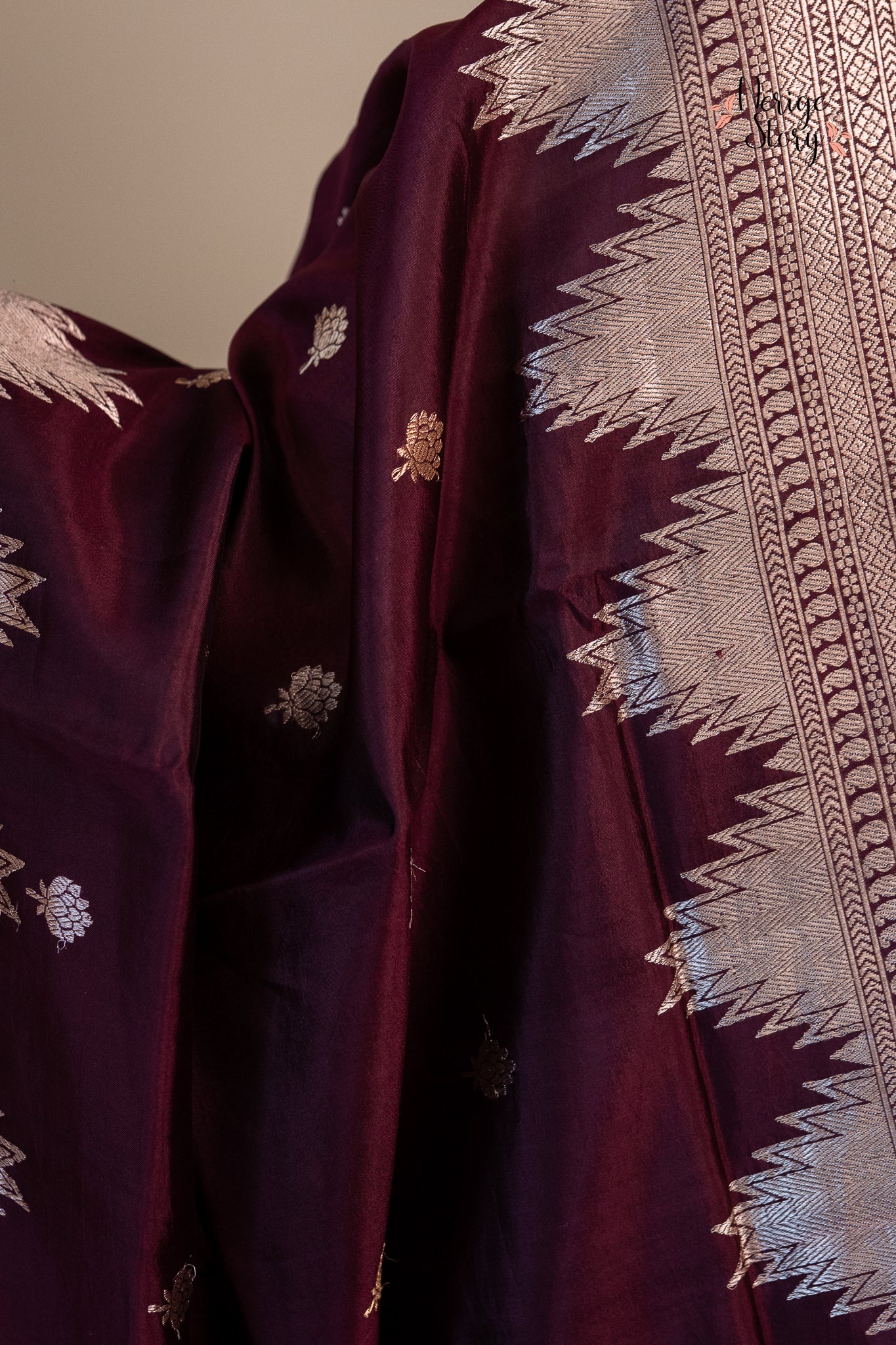 DEEPALAKSHMI (दीपालक्ष्मी)