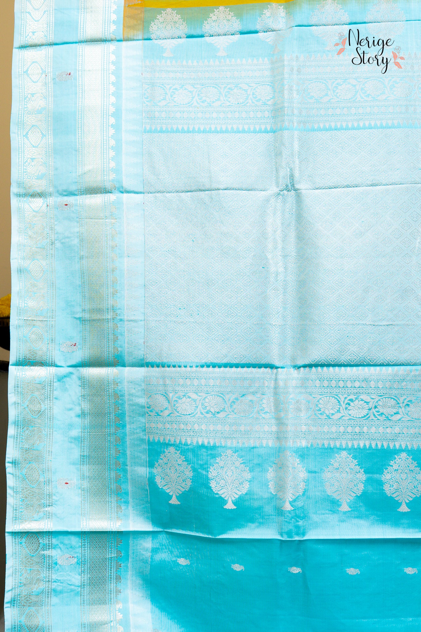LAKSHMI SWARUPINI (లక్ష్మీ స్వరూపిణి)