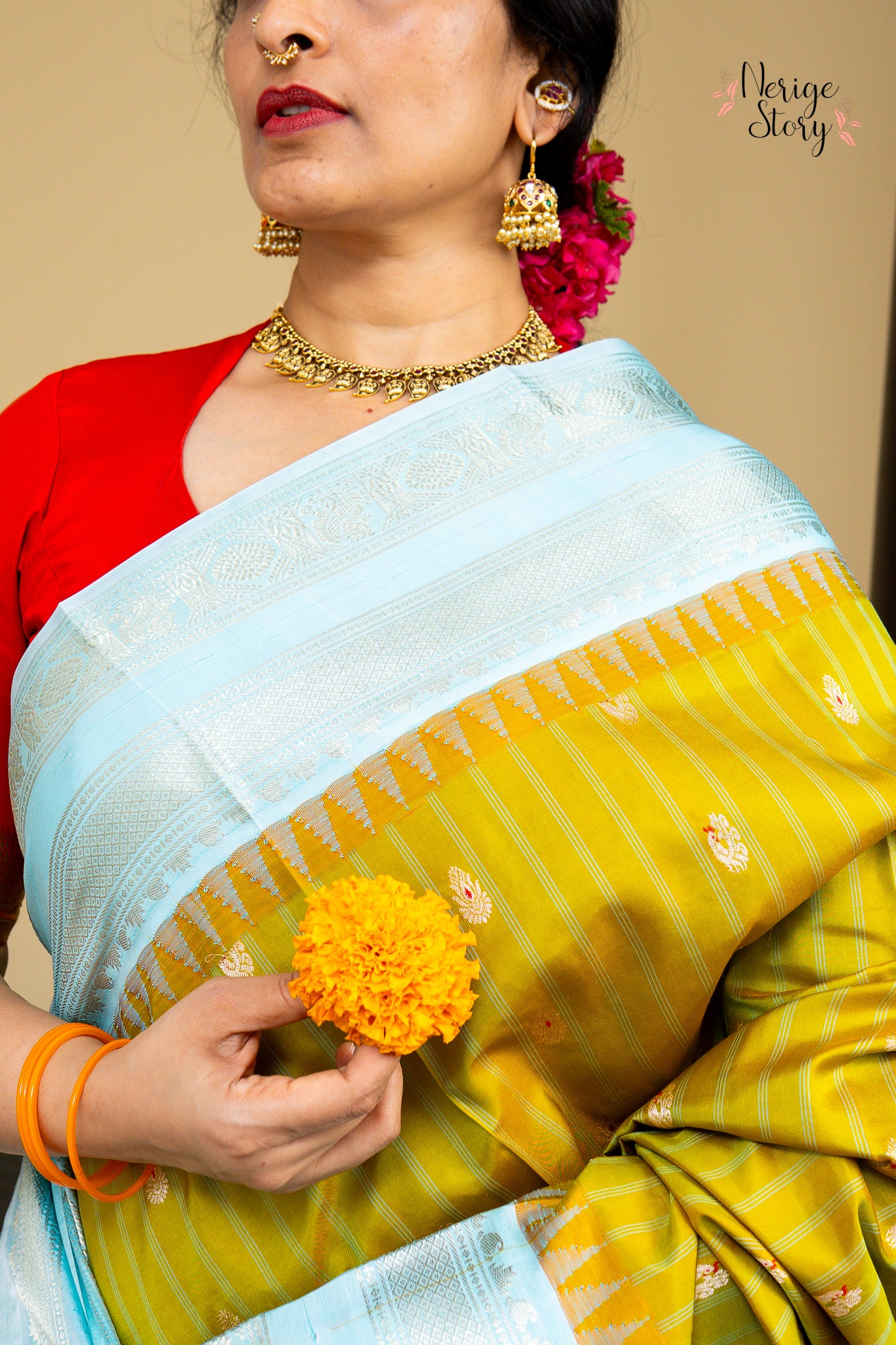 LAKSHMI SWARUPINI (లక్ష్మీ స్వరూపిణి)