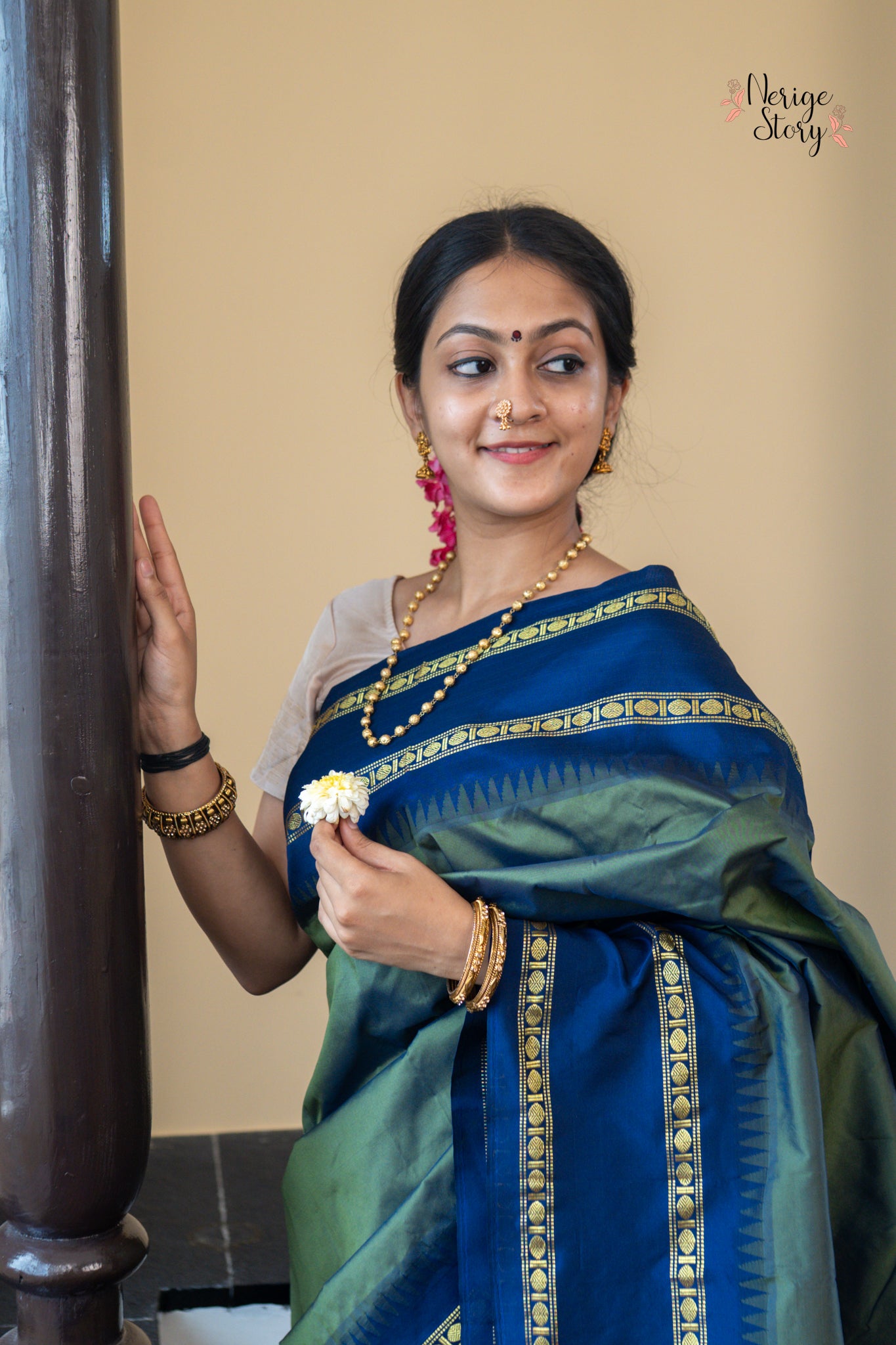 NEELAMBARI (ನೀಲಾಂಬರಿ)