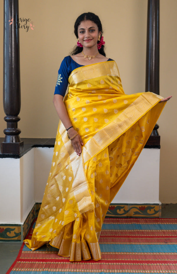 URMI VALLI (उर्मी वल्ली)