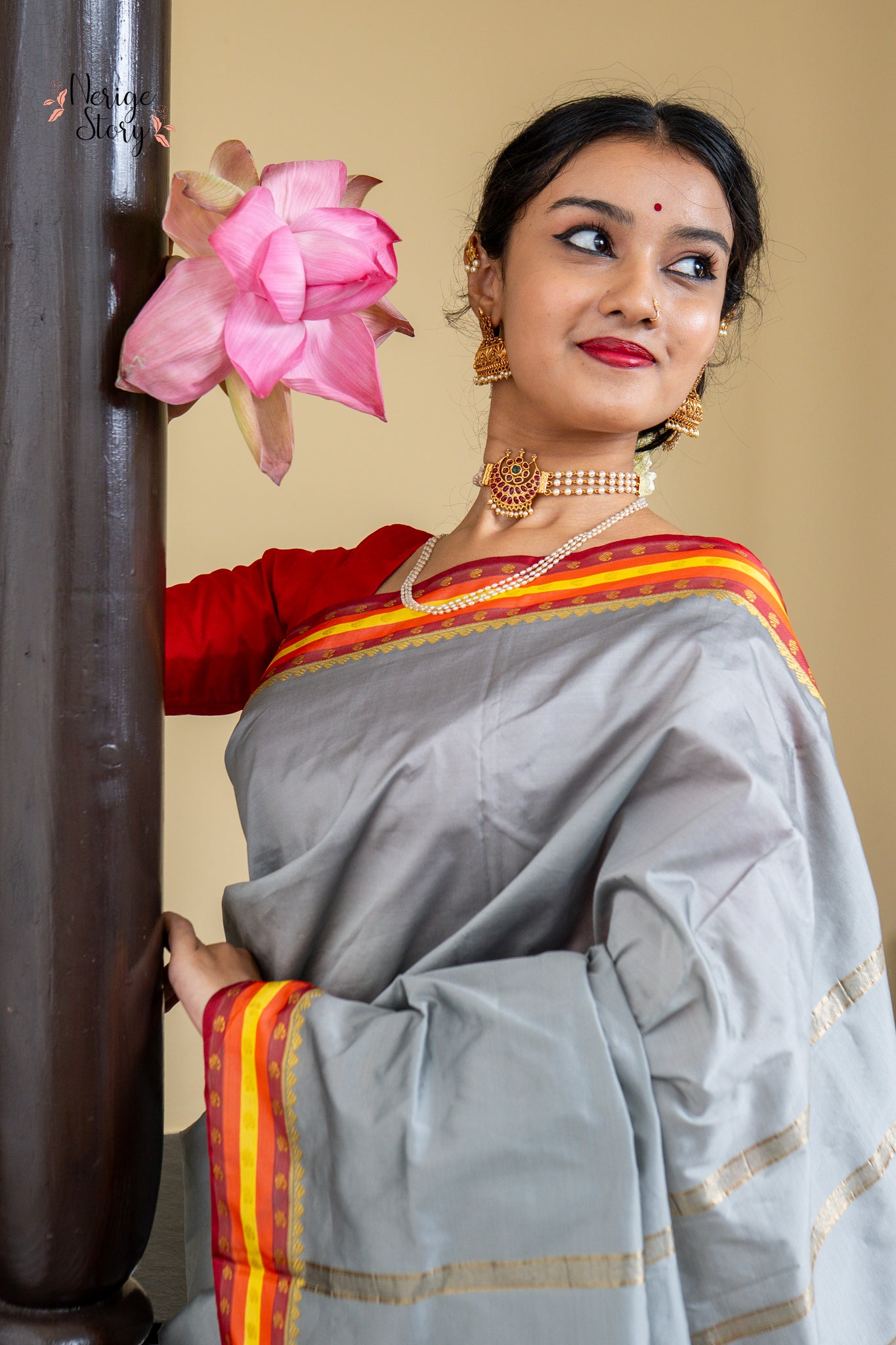 MADHAVI (ಮಾಧವಿ)