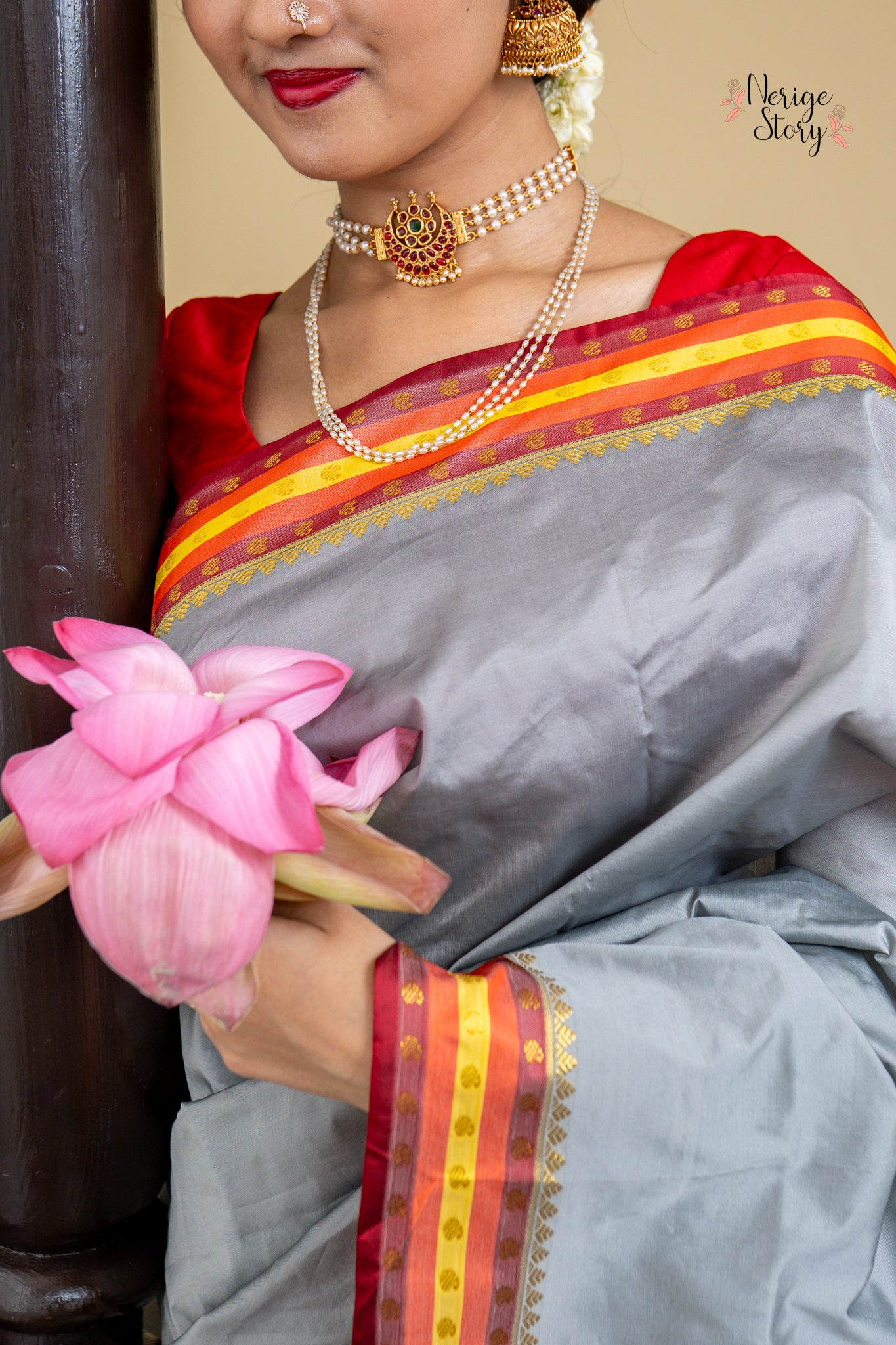 MADHAVI (ಮಾಧವಿ)