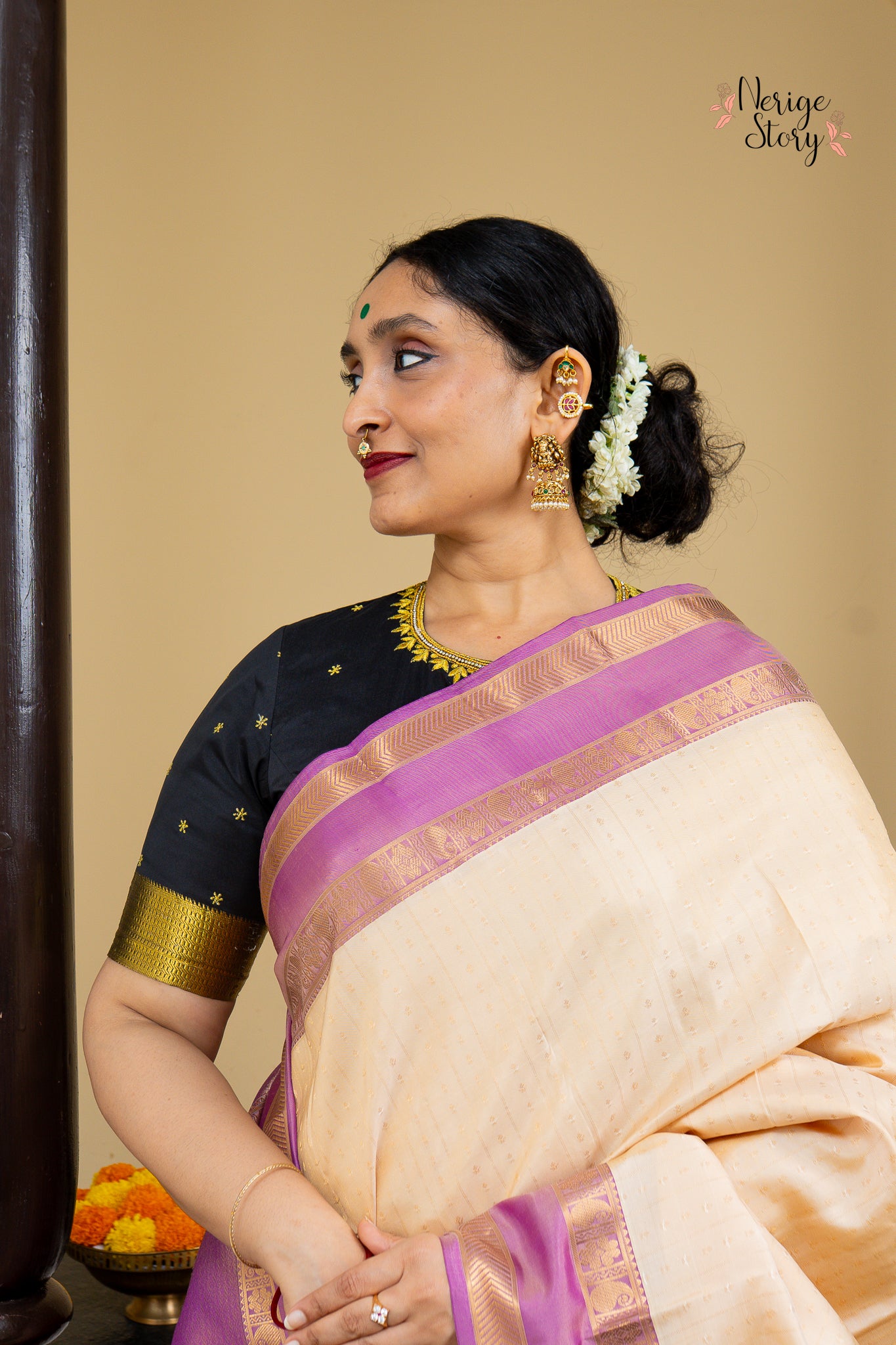 NALINI (నలిని)