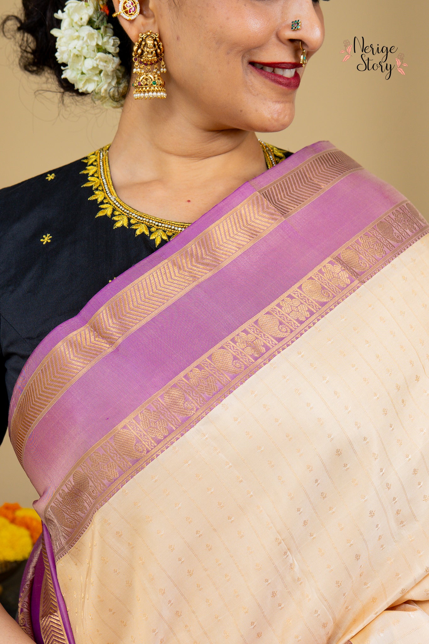 NALINI (నలిని)