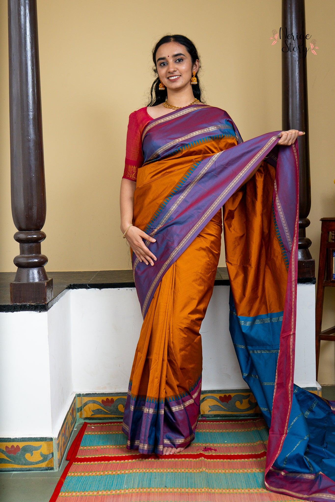 SANTOSHI (ಸಂತೋಷಿ)