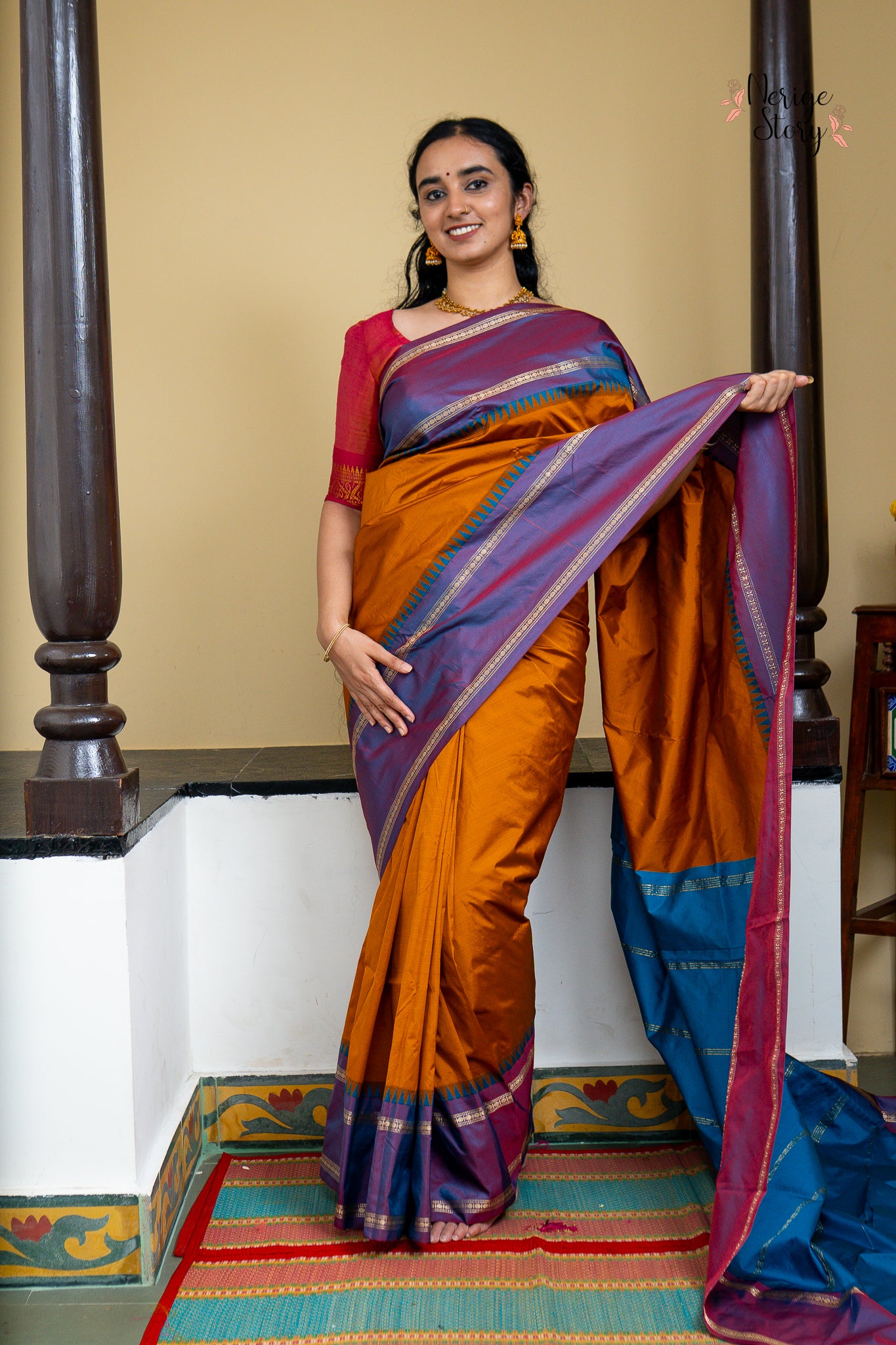 SANTOSHI (ಸಂತೋಷಿ)