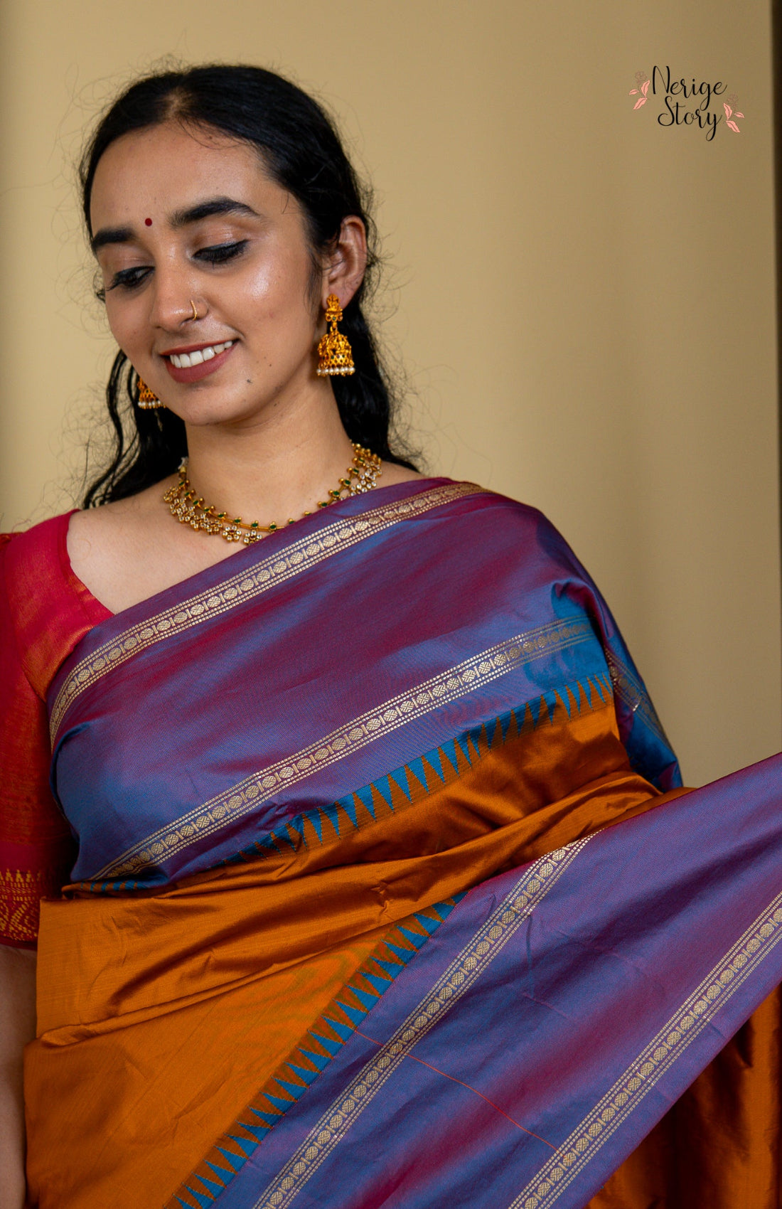 SANTOSHI (ಸಂತೋಷಿ)