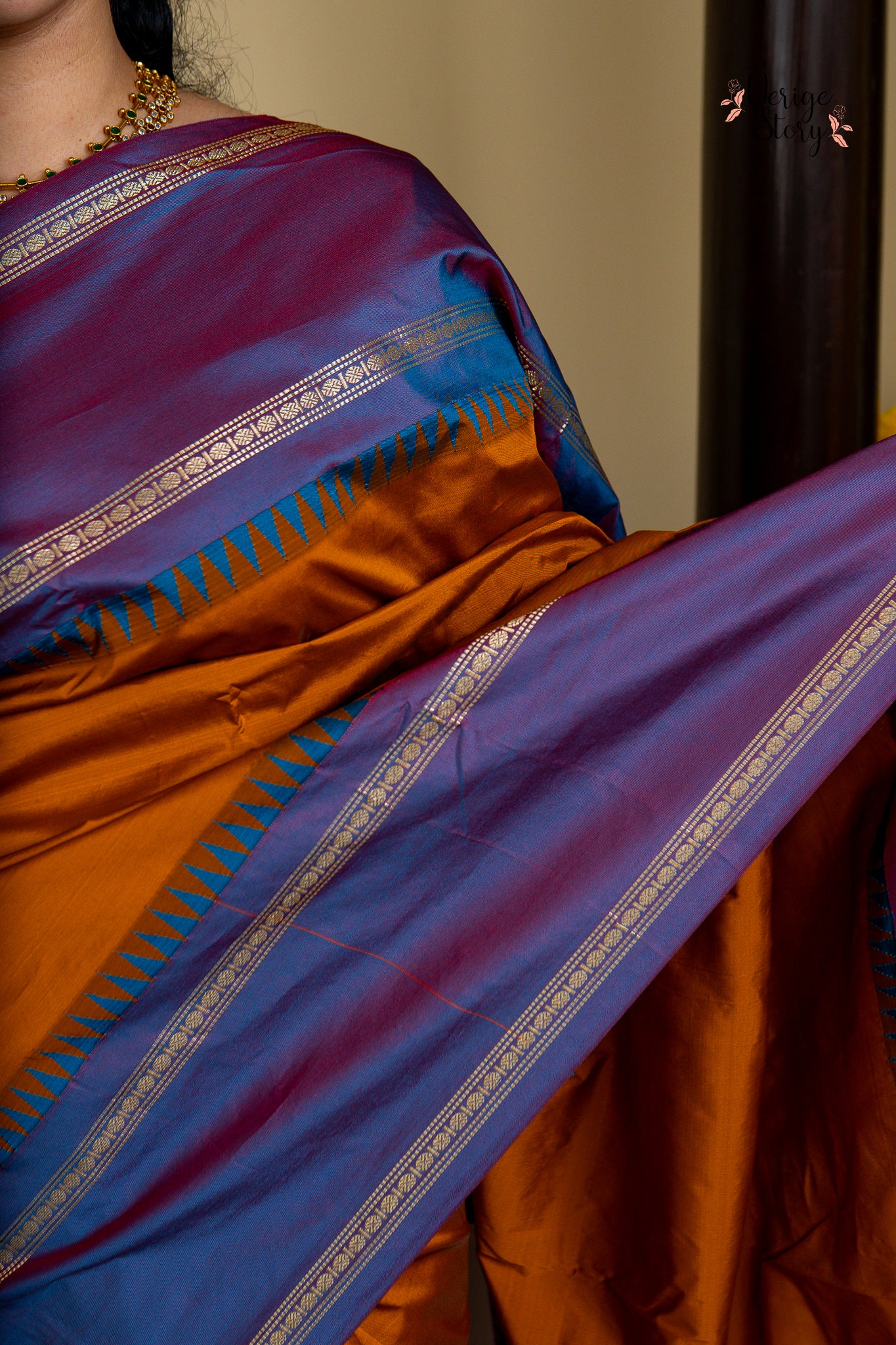 SANTOSHI (ಸಂತೋಷಿ)