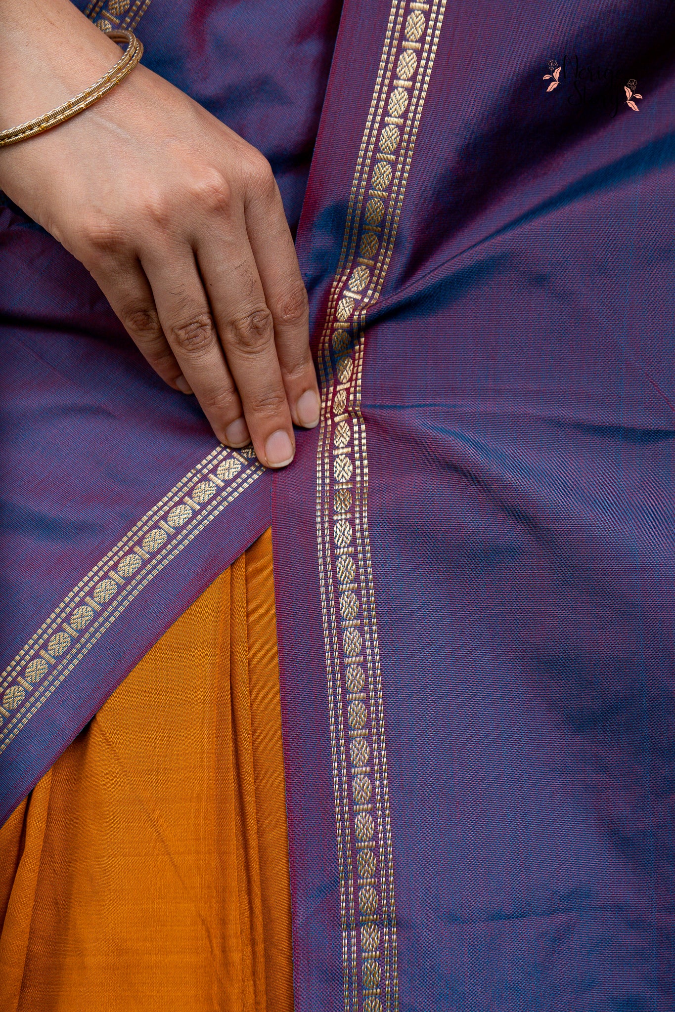 SANTOSHI (ಸಂತೋಷಿ)