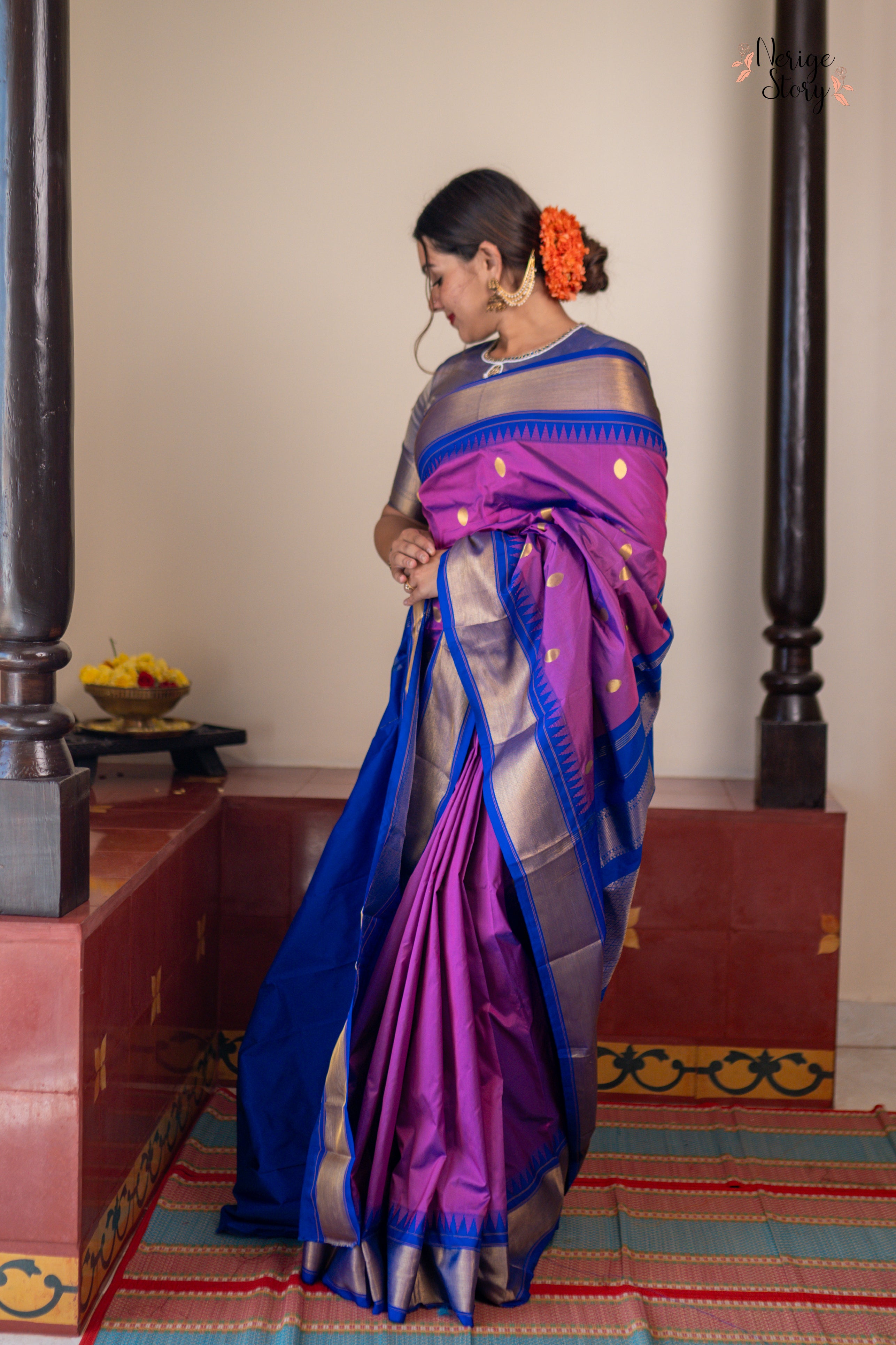 AKARSHINI (ಅಕಾರ್ಷಿಣಿ)
