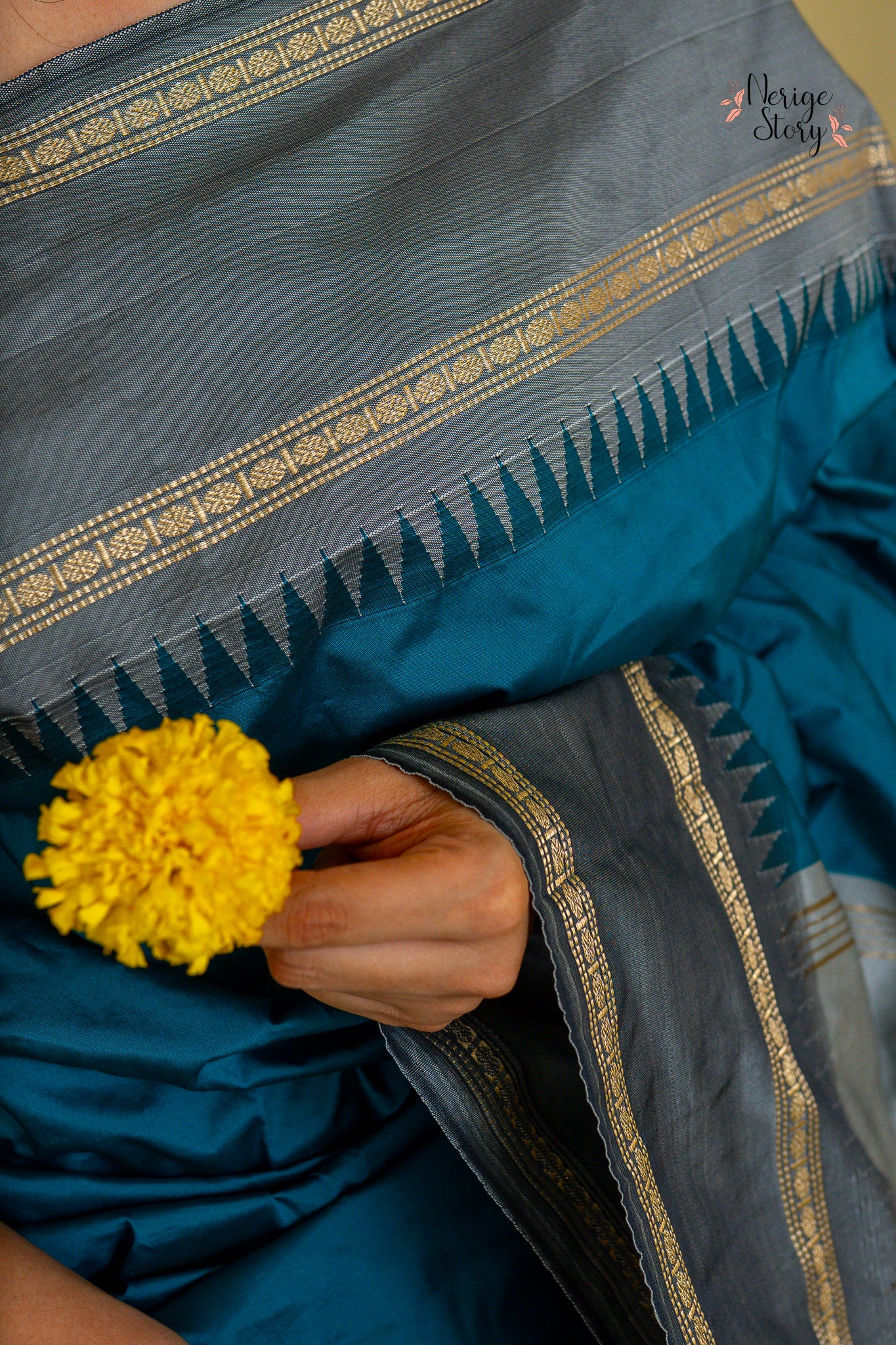 VIDYALAKSHMI (ವಿದ್ಯಾಲಕ್ಷ್ಮಿ)