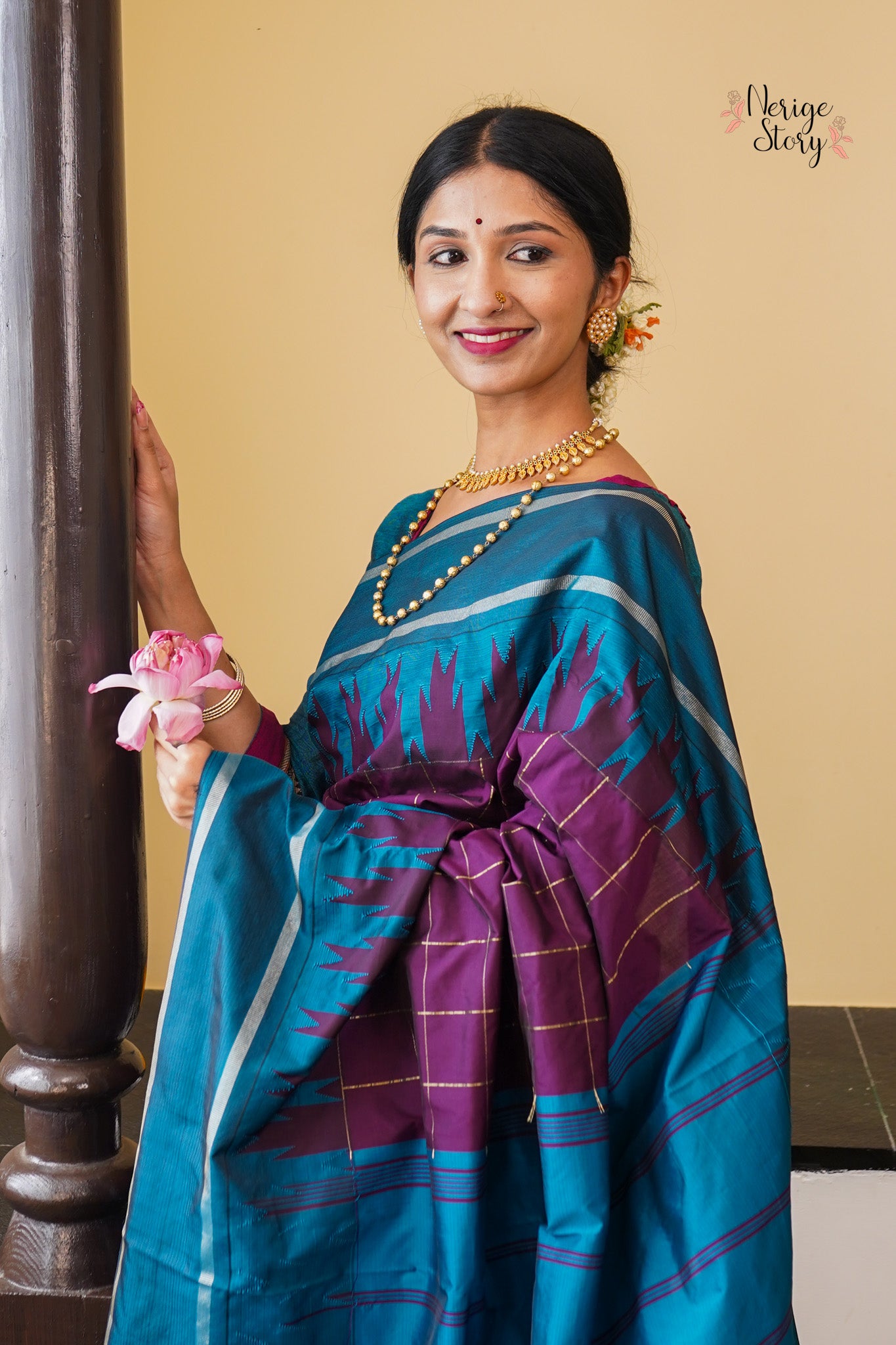 AARTI (ಆರತಿ)