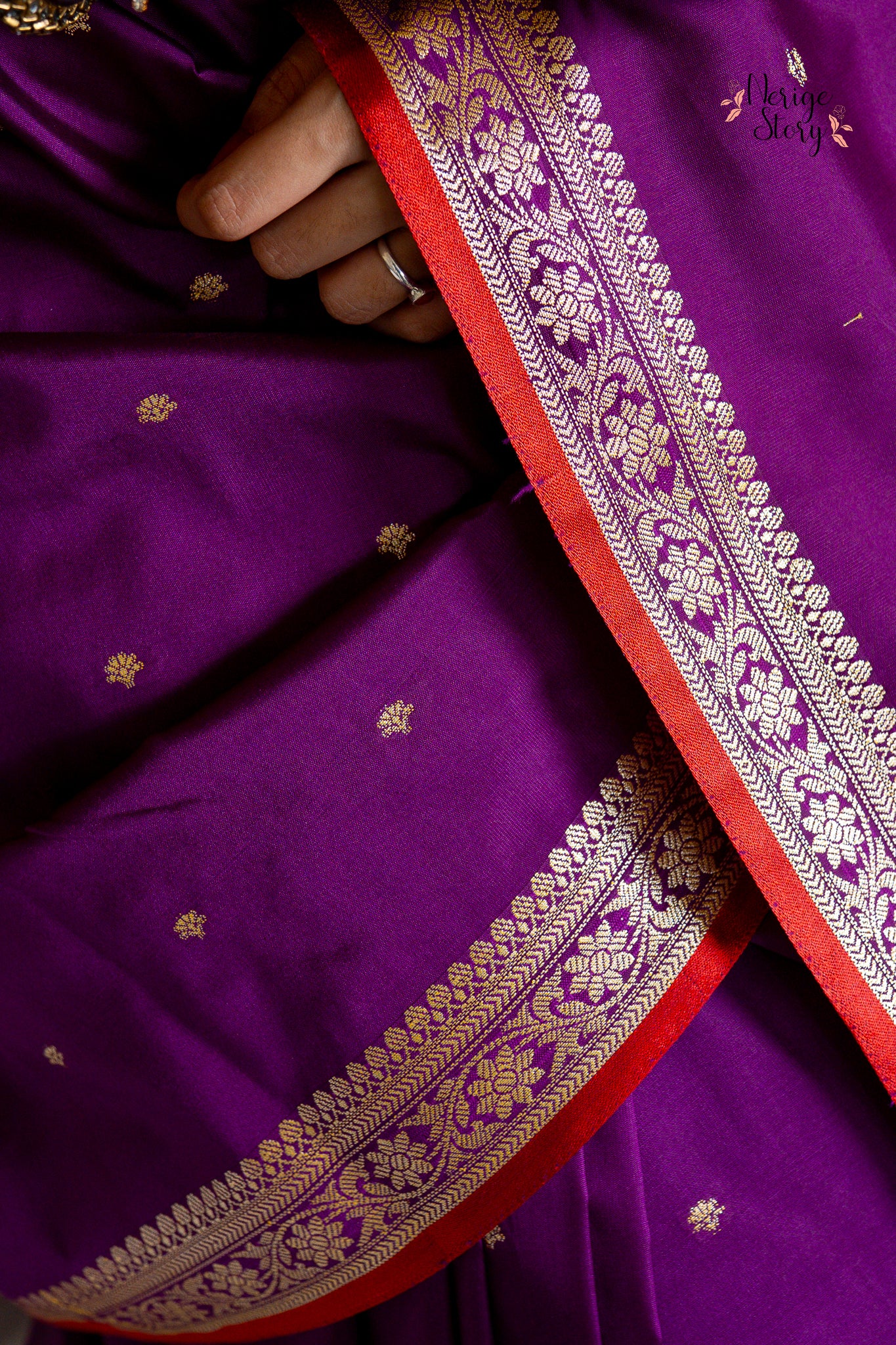 ZARINAA (ज़रीना)