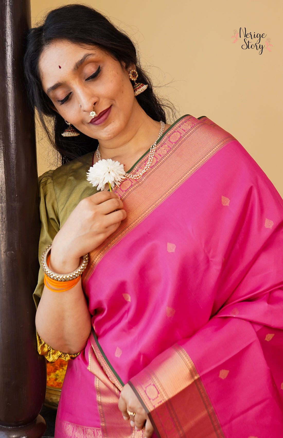 LAVANYA (லாவண்யா)