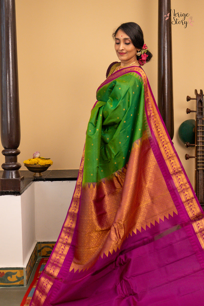 SUNITHA PRIYA (సునీత ప్రియా)