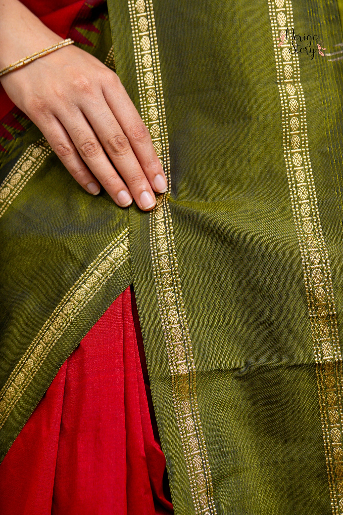 MAHALAKSHMI (ಮಹಾಲಕ್ಷ್ಮಿ)