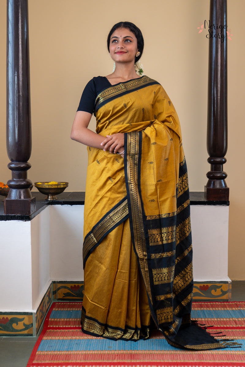 YAGAPRIYA (யாகப்ரியா)