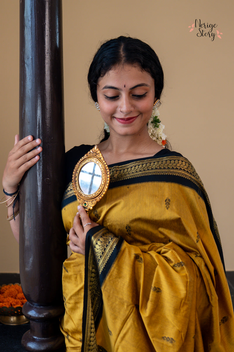YAGAPRIYA (யாகப்ரியா)