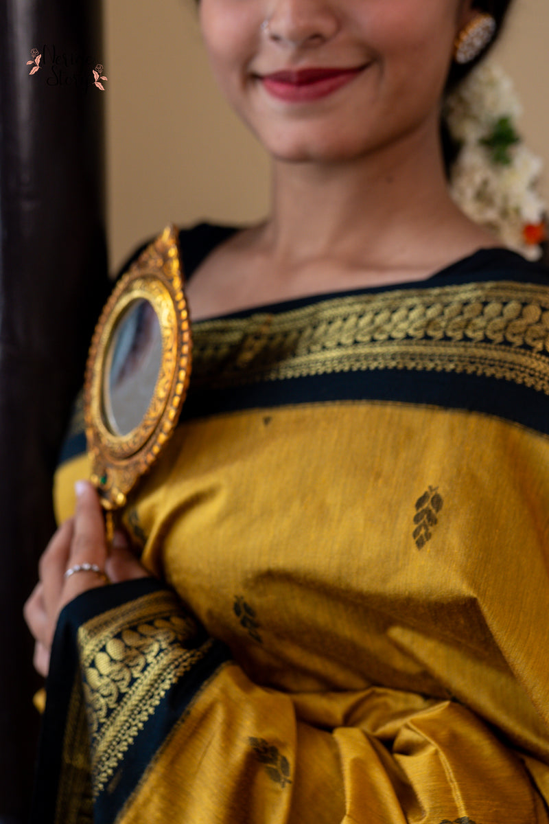 YAGAPRIYA (யாகப்ரியா)