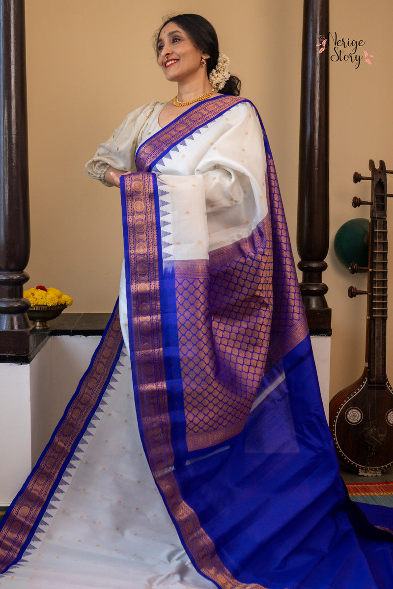 RAMA JYOTHI (రమ జ్యోతి)