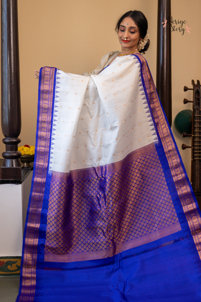 RAMA JYOTHI (రమ జ్యోతి)