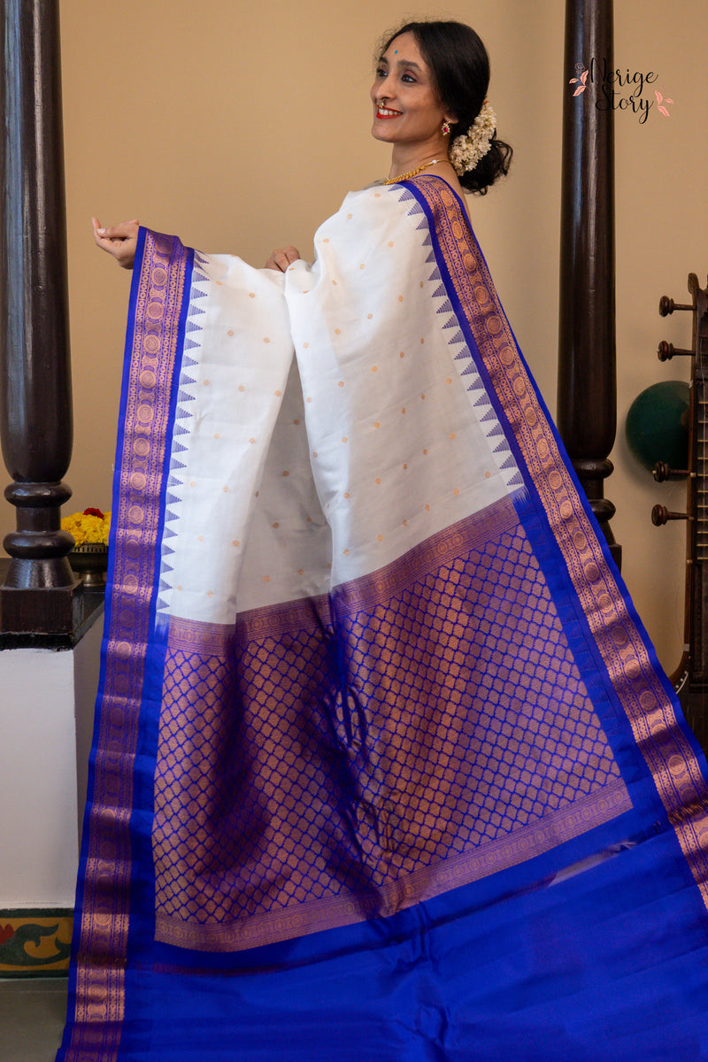 RAMA JYOTHI (రమ జ్యోతి)